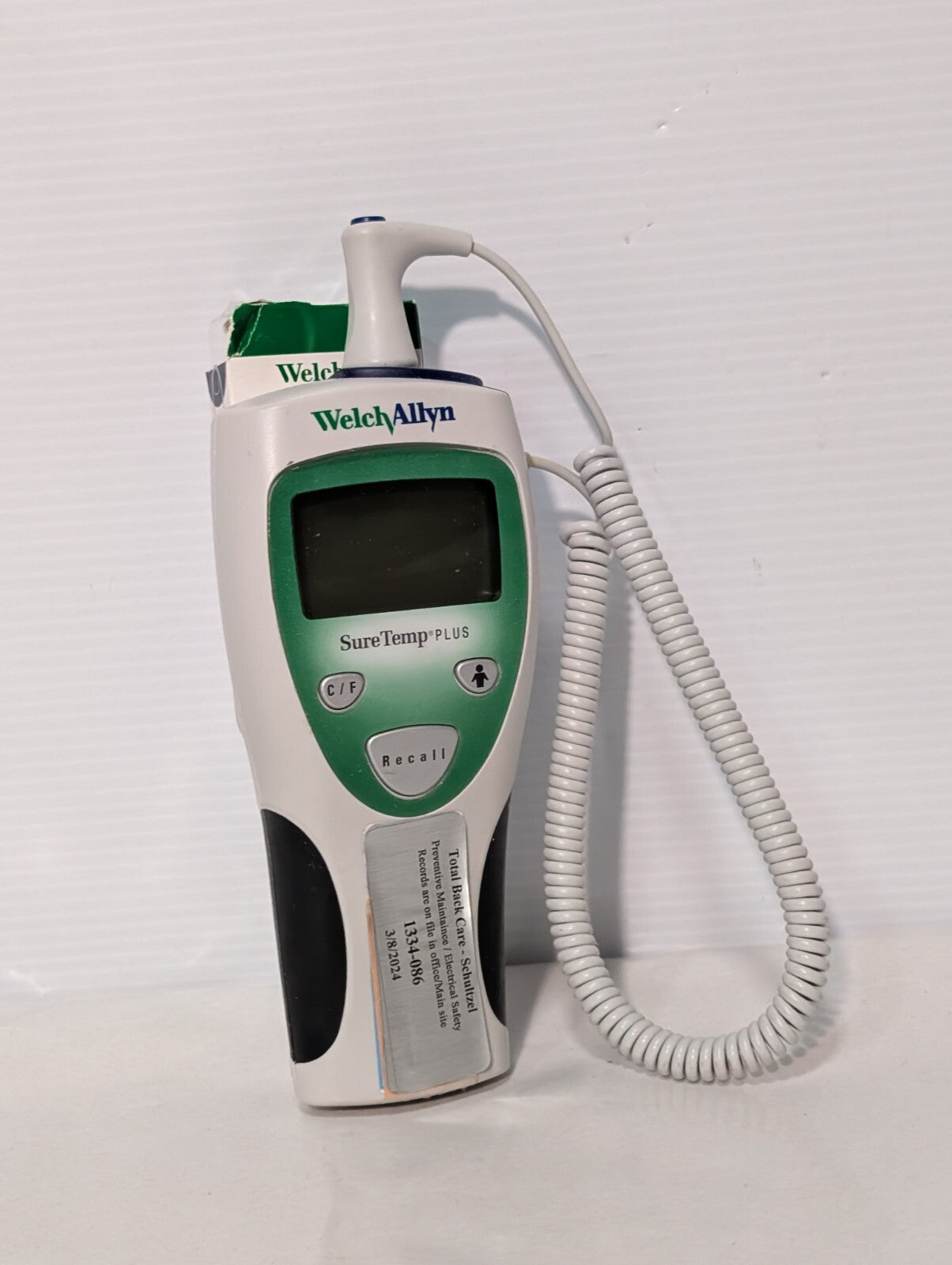 Welch Allyn Digital Thermometer SureTemp Plus 690 with Probe + Probe Covers