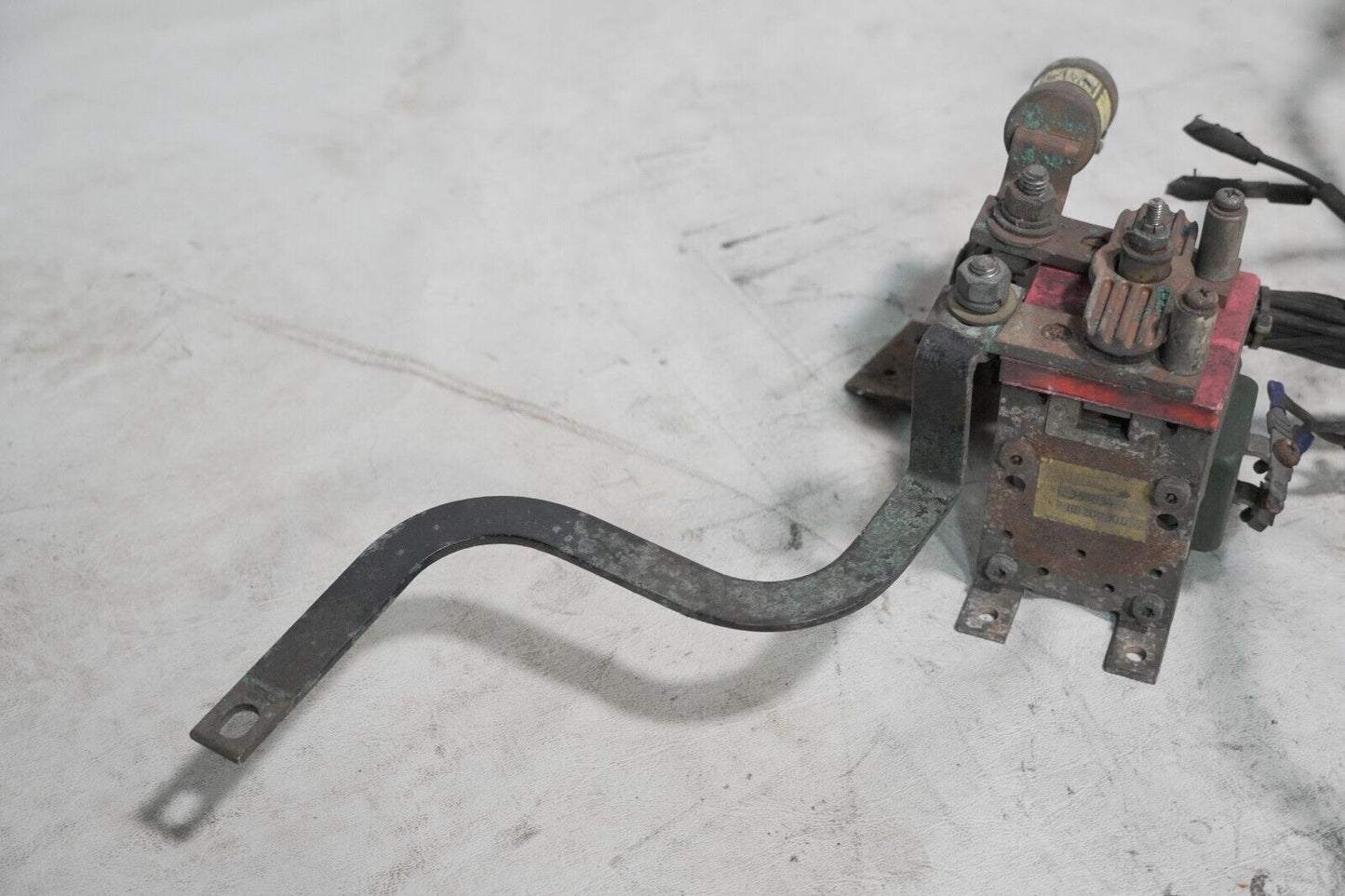 Caterpillar 358834 forklift control parts