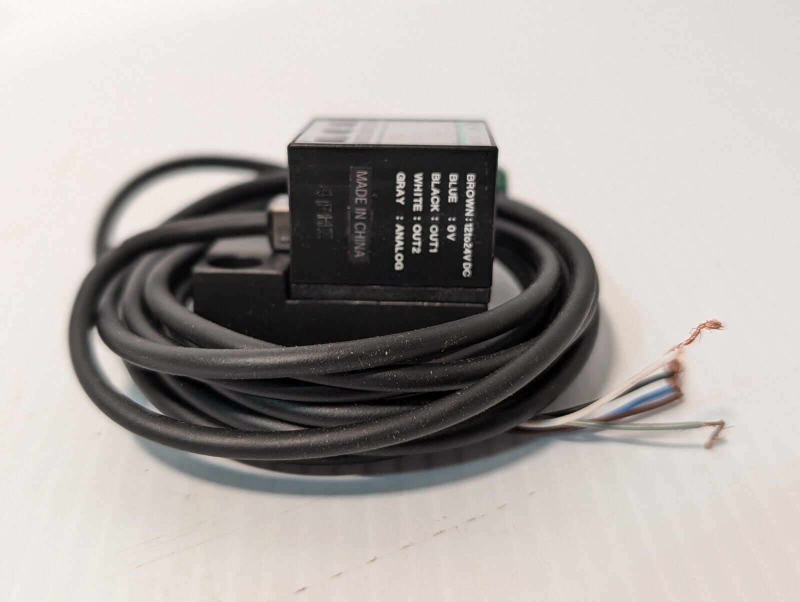 SunX DP2-40N Digital Pressure Sensor, LED display, -101.3kPa - Free Shipping