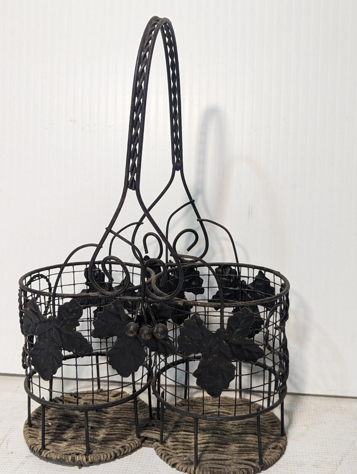 Vintage Metal Wire And Wicker 2 Bottle Wine Holder with Handle - Free Shipping