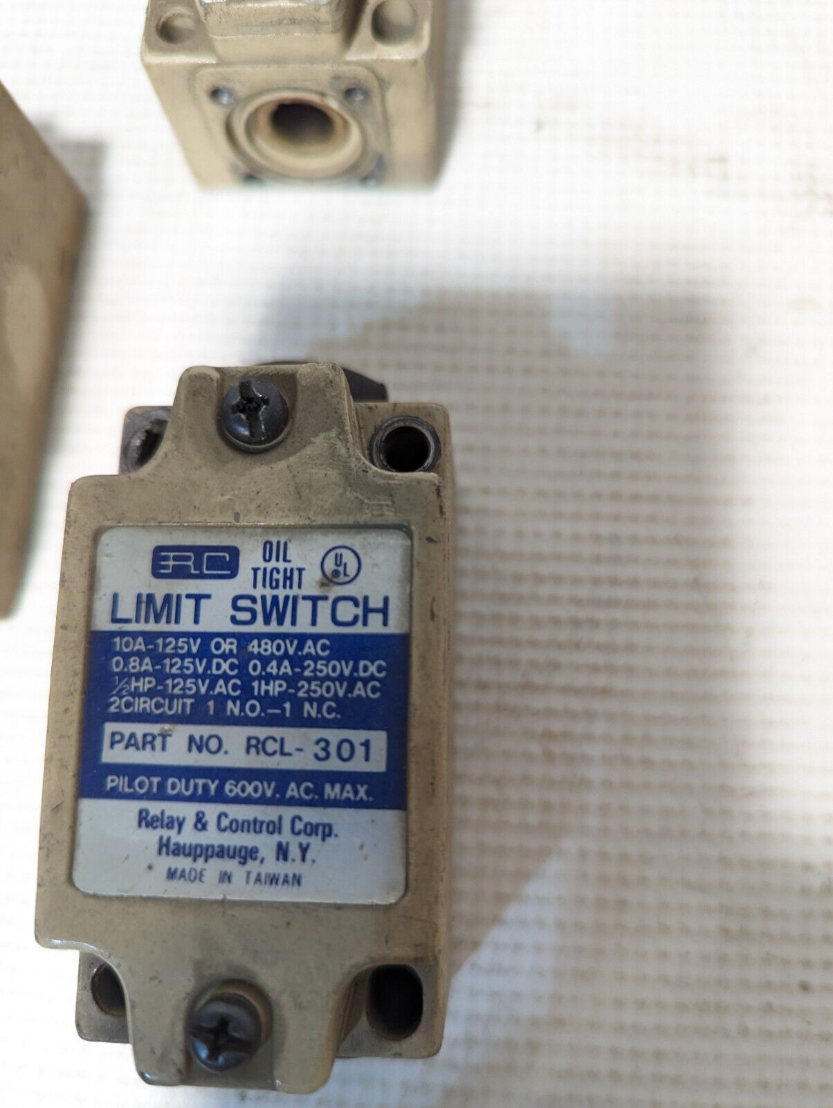 Lot of 5 Relay & Control RCL-301 oil tight limit switches for parts, no levers