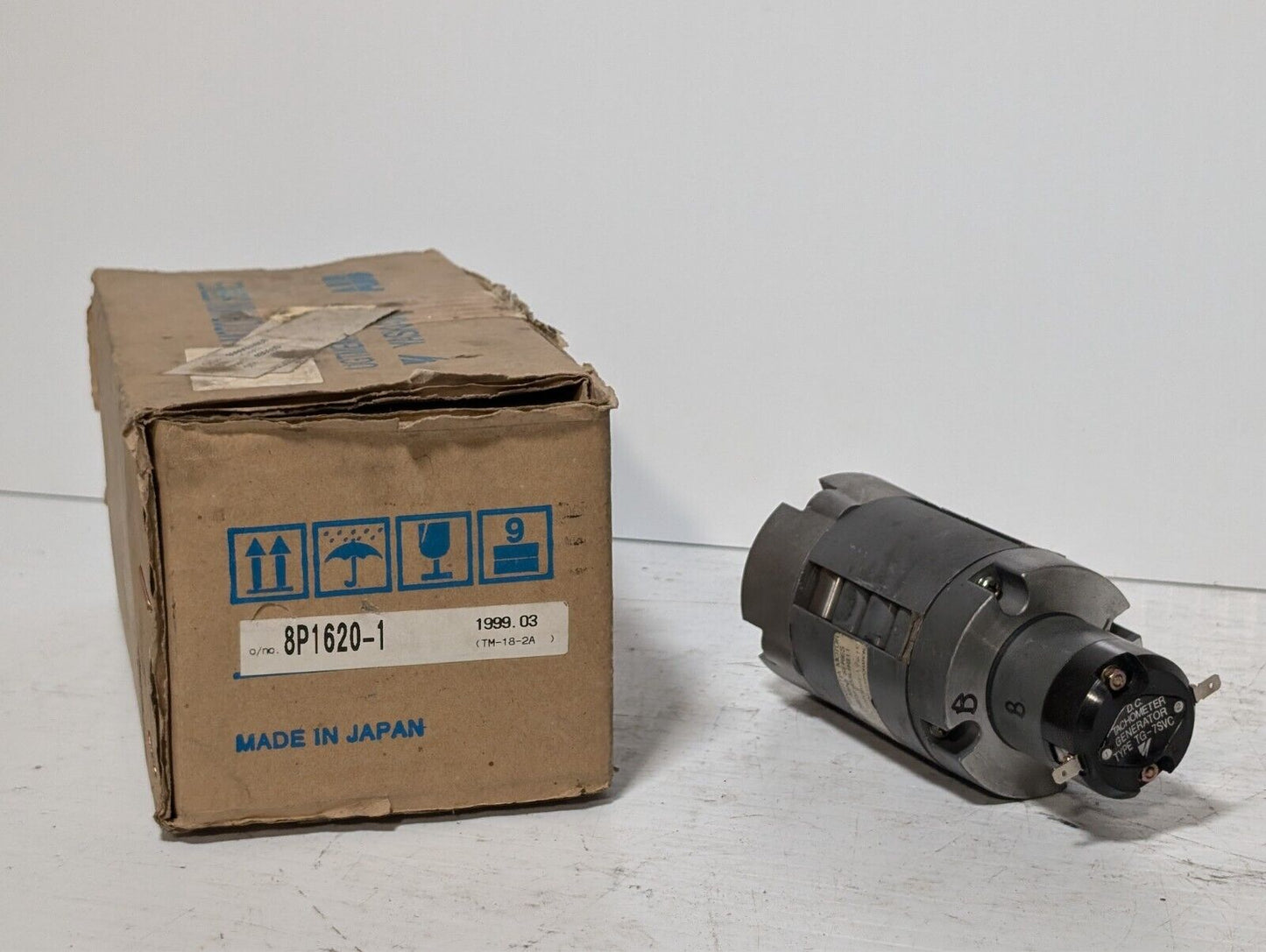 Taskawa ABB UGTMEM-03LBB11 Mini Series DC Servo Motor TG-7SVC