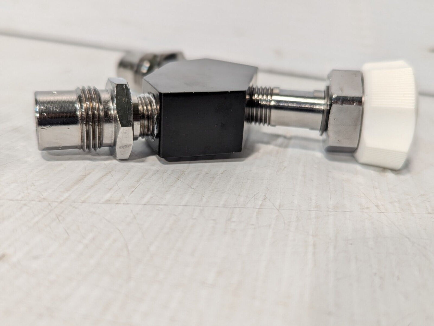 Western Medica M22-75 Vacuum DISS Dual Y Outlet Adapter - Free Shipping