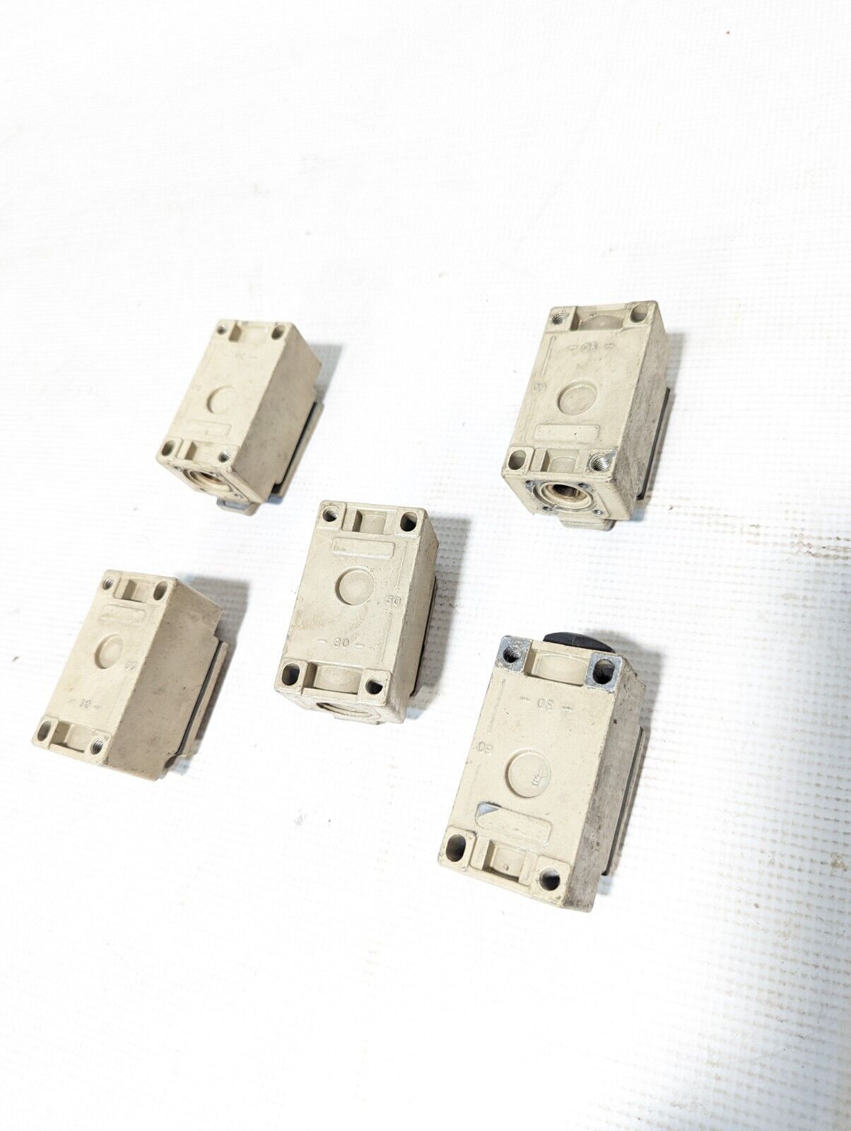 Lot of 5 Relay & Control RCL-301 oil tight limit switches for parts, no levers