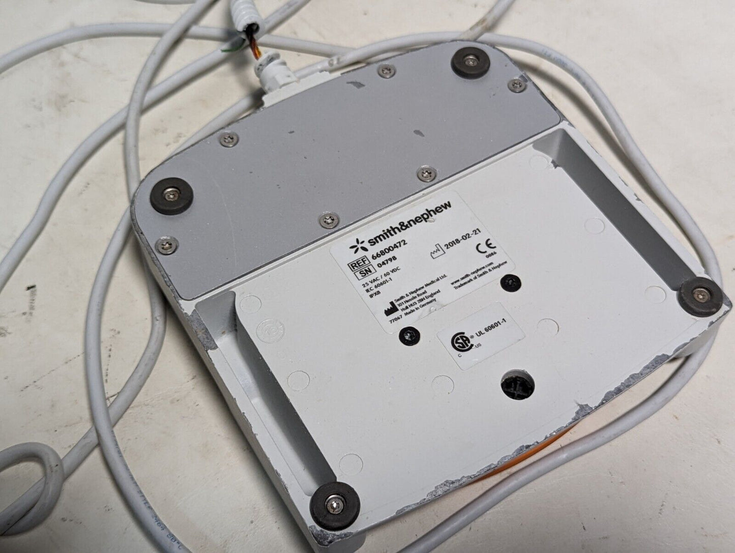 Smith & Nephew 66800472 VersaJet II foot pedal, 25VAC/60VDC