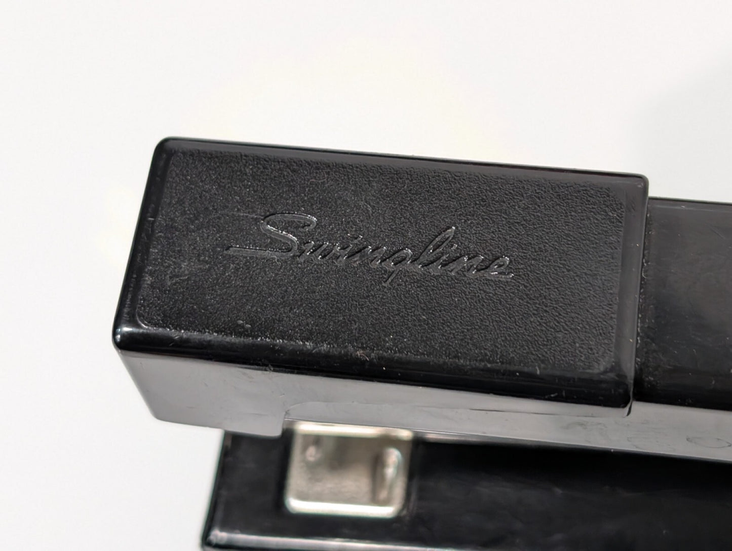 Staples Staplers Removers and Standard Staples, see photos