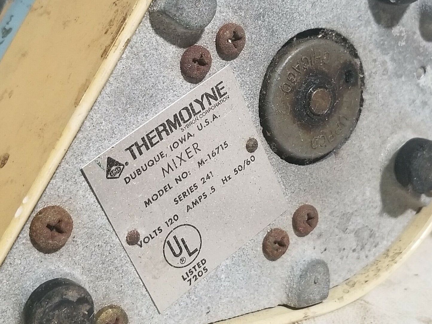 Thermolyne Maxi Mix Mixer Model M-16715 Series 241 120VAC 0.5A - Free Shipping