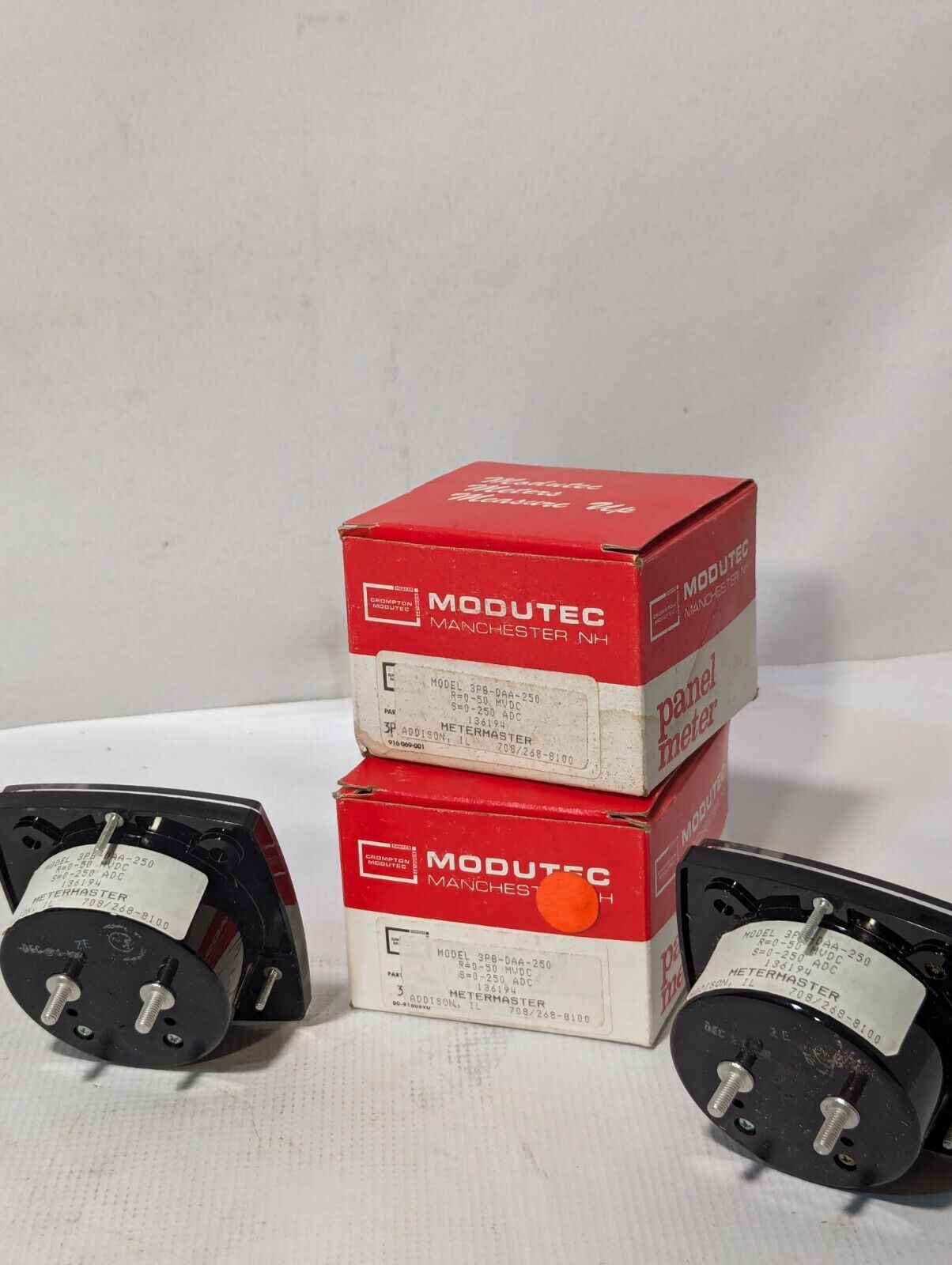 Modutec (Compton) 3PB-DAA-250, D-C Amperes Panel Meter, 0 - 250 Amp Scale