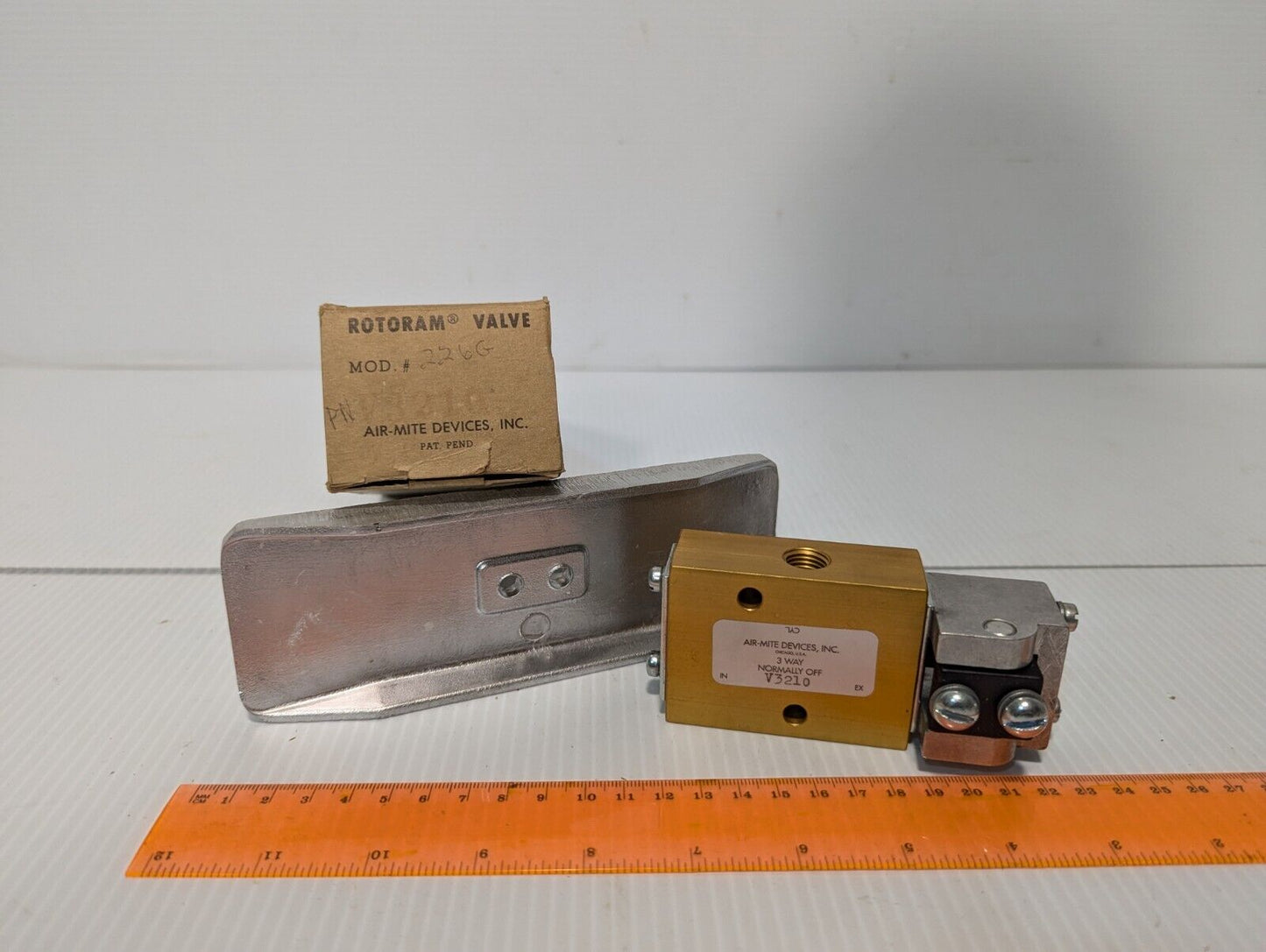 Air-Mite Devices 226G, V3210 3-way Rotoram valve, normally off - Free Shipping