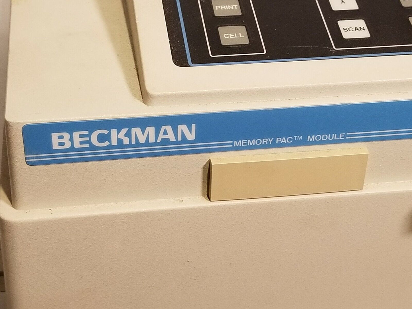 Beckman DU-64 Spectrophotometer with Protein Assay Soft-Pac Module