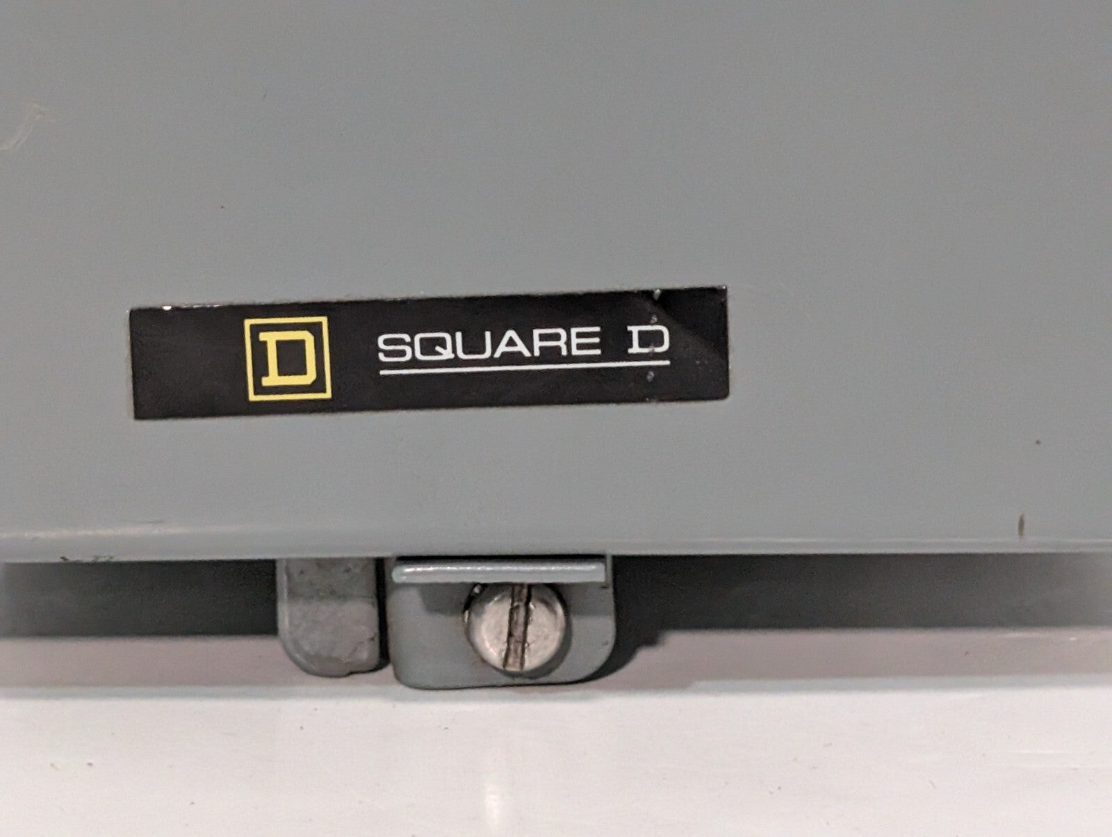 Square D 2510 MCA3 Manual Motor Starter in Enclosure, Non-Reversing, 27A, 3 Pole