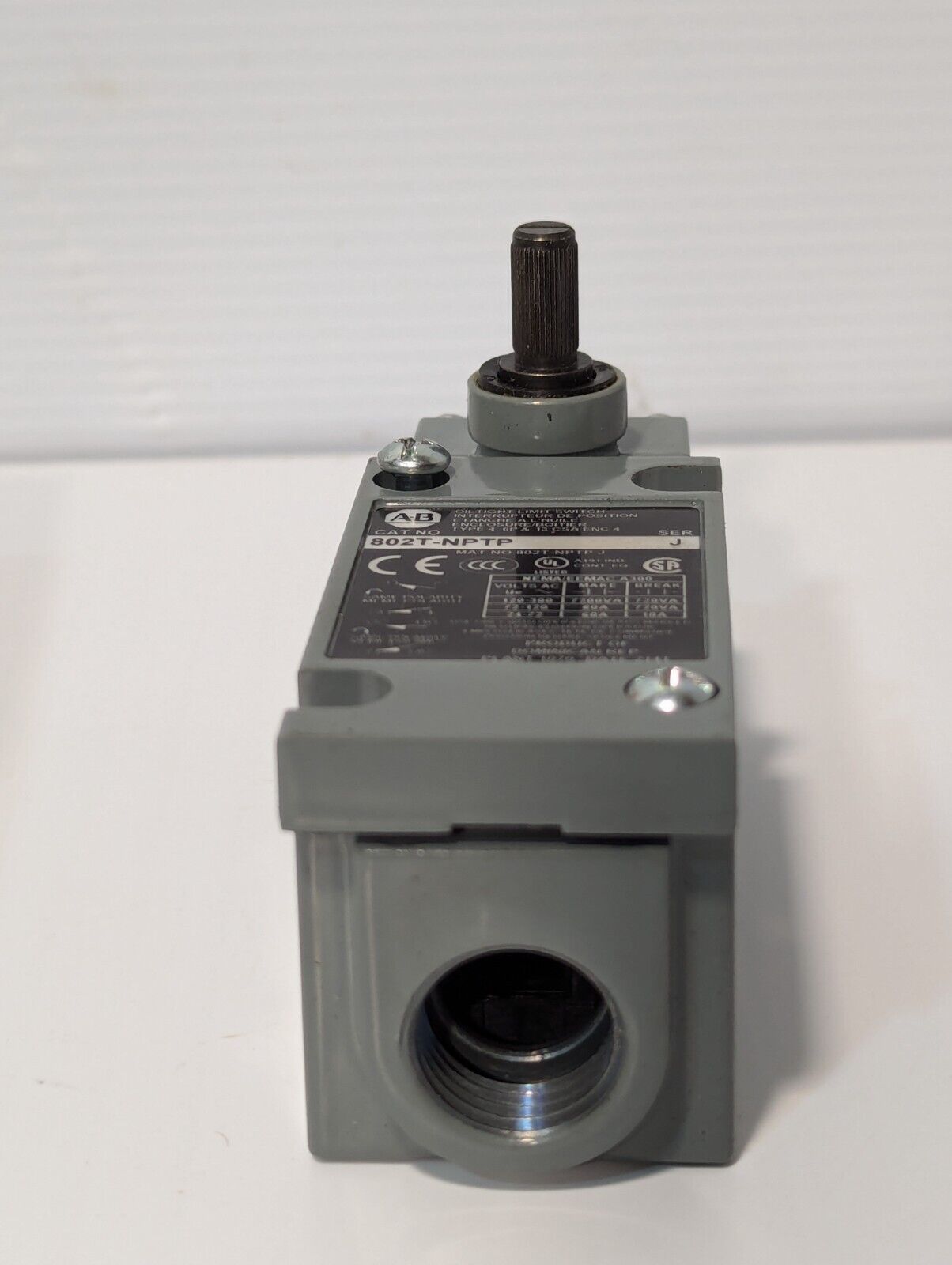 Allen Bradley 802T-NPTP Series J Oiltight Limit Switch