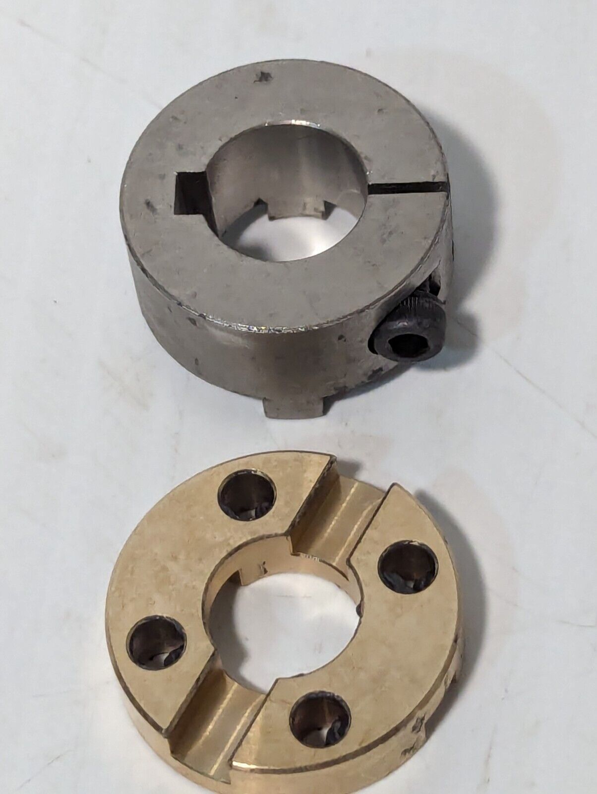 162K423H01 Half of a Shaft Coupling with a brass spider - Free Shipping