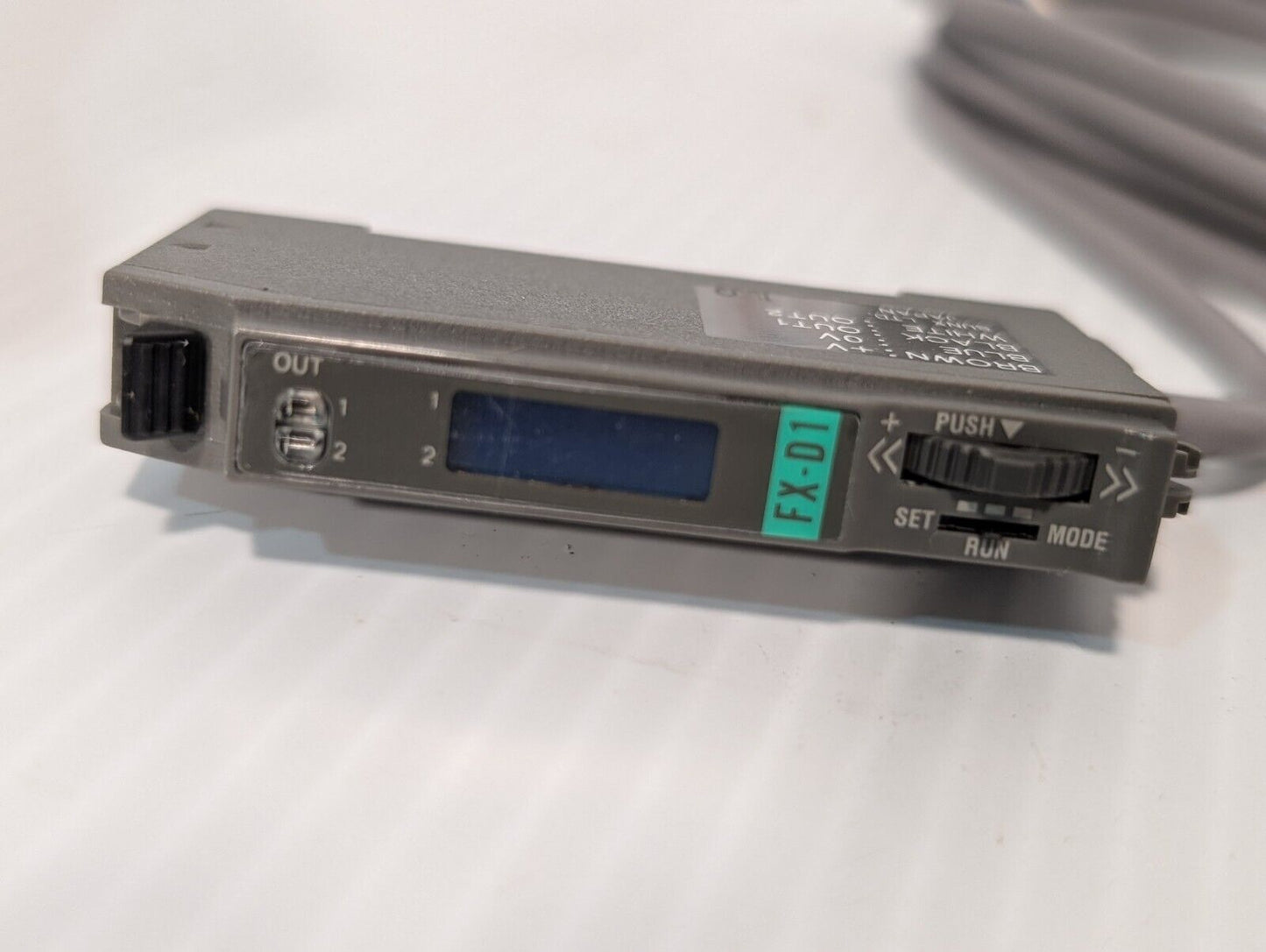 SUNX FX-D1 Fiber Optic Sensor with original box - Free Shipping + Returns.