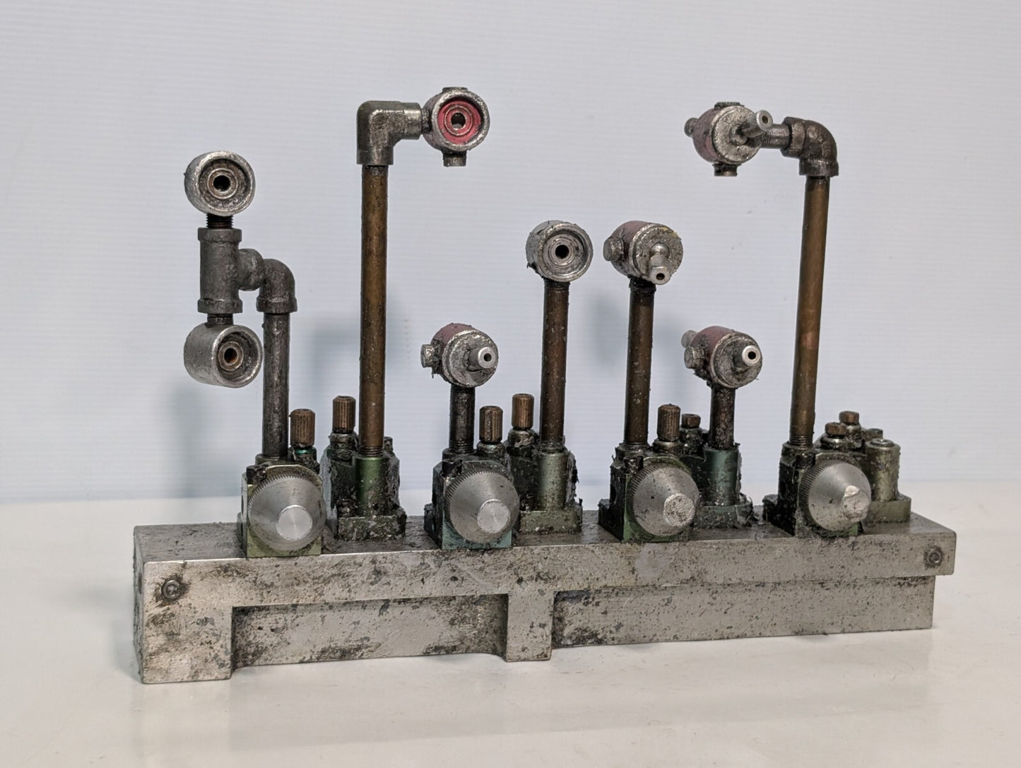 Unbranded High Pressure Distributor Manifold, Adjustment Knobs, 4 Port, as shown