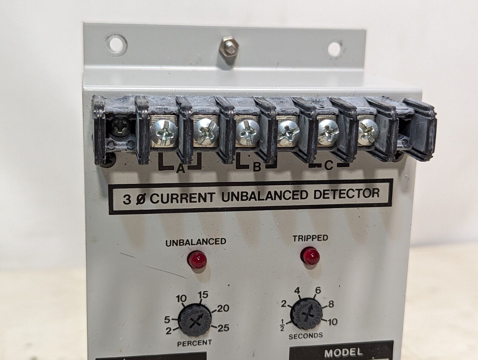 TimeMark 272 3 phase current unbalanced detector, 2-25 percent, 120VAC input