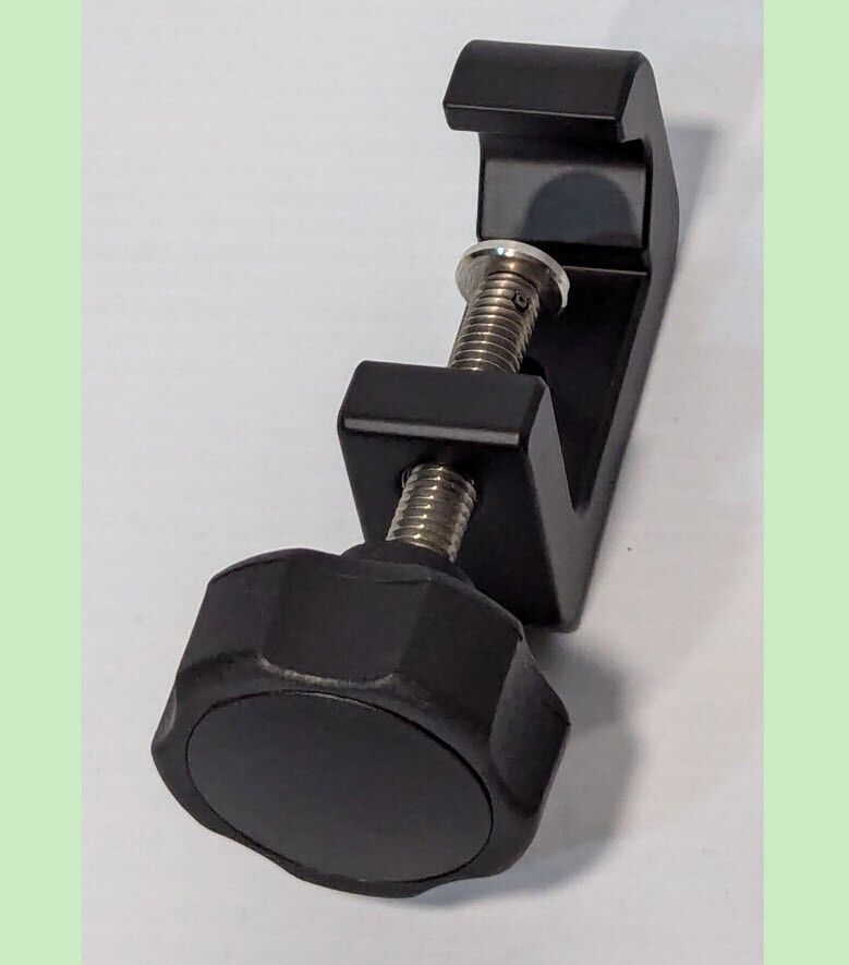 CareFusion 147124-100 Pole Clamp Assembly - Free Shipping