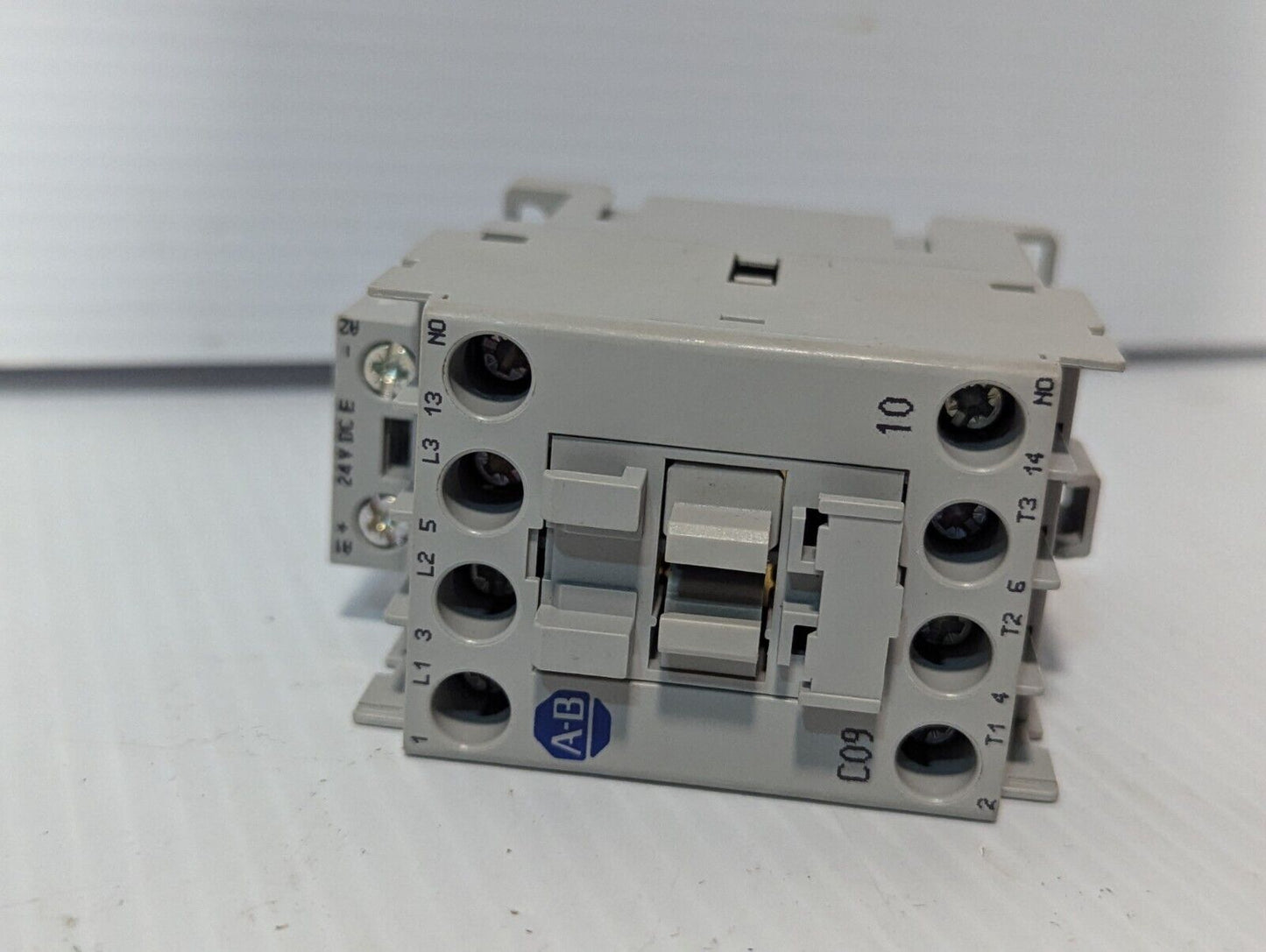 Allen Bradley 100-C09EJ10 IEC Contactor, 24 VDC Coil, 100-C09E*10, New with Box