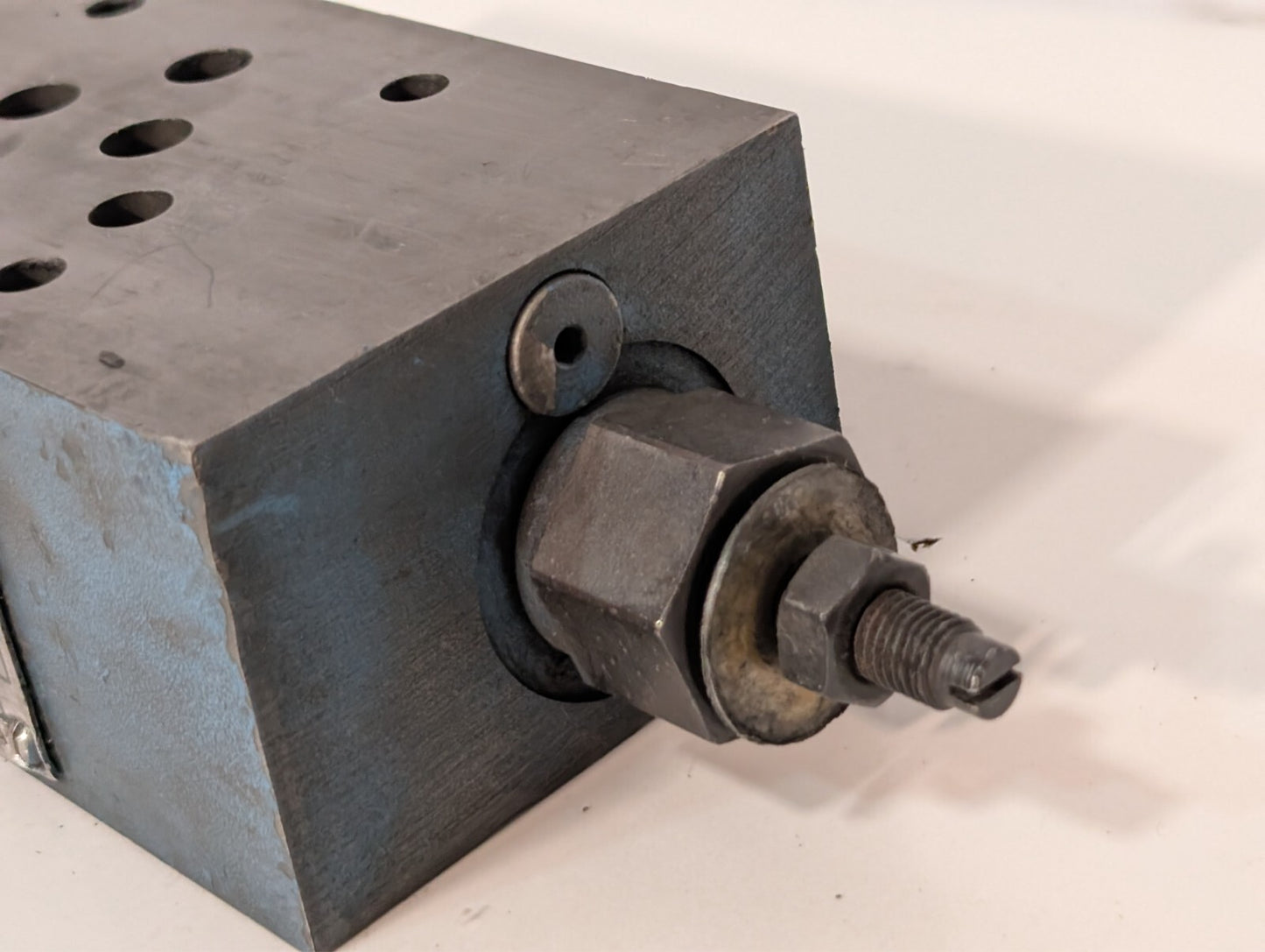 Vickers DGMFN 5 Y AW BW 20 Flow Control Valve