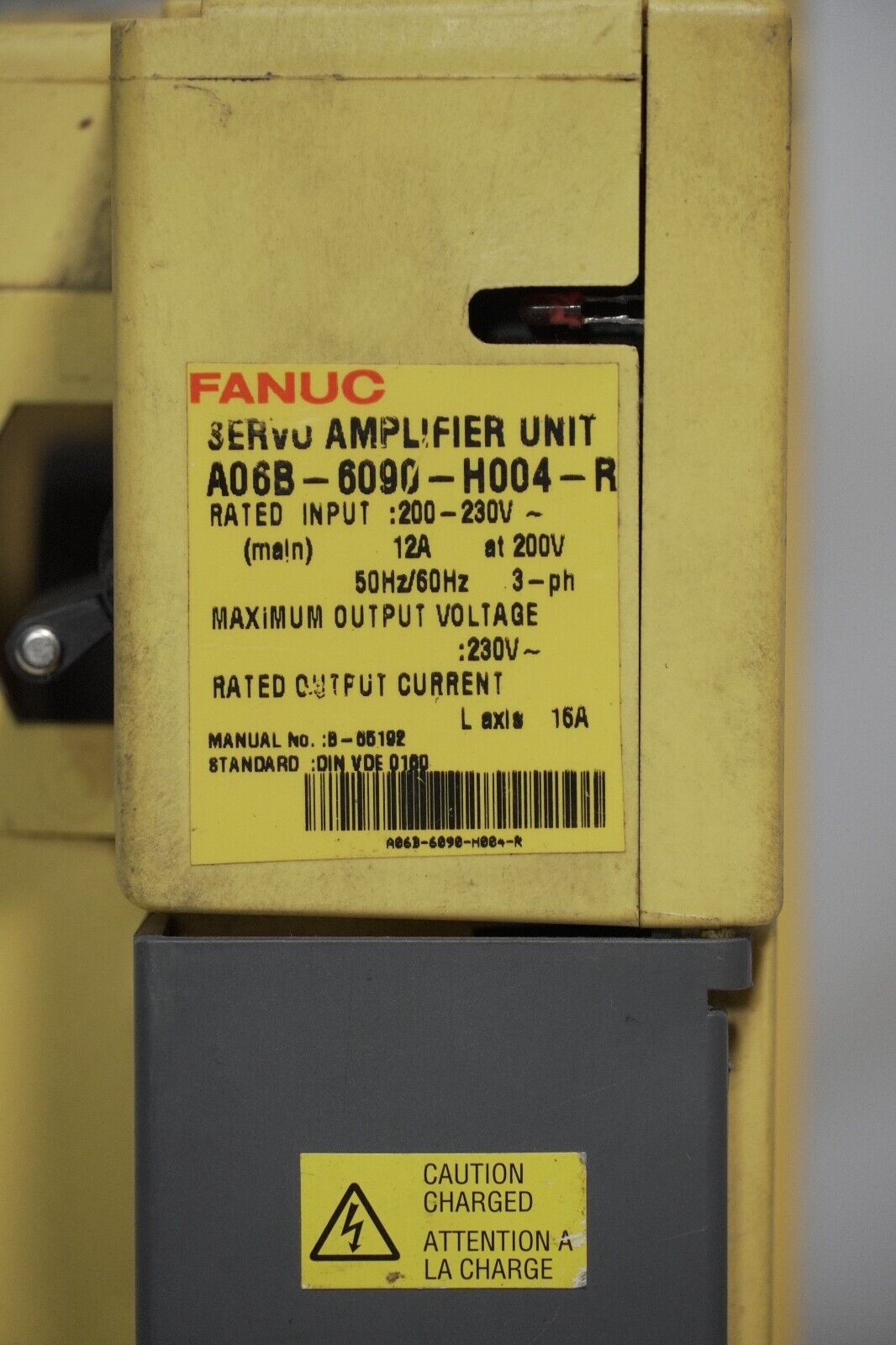 Fanuc A06B-6090-H004-R servo amplifier unit, rated input 200-230VAC, 12A, 230VAC