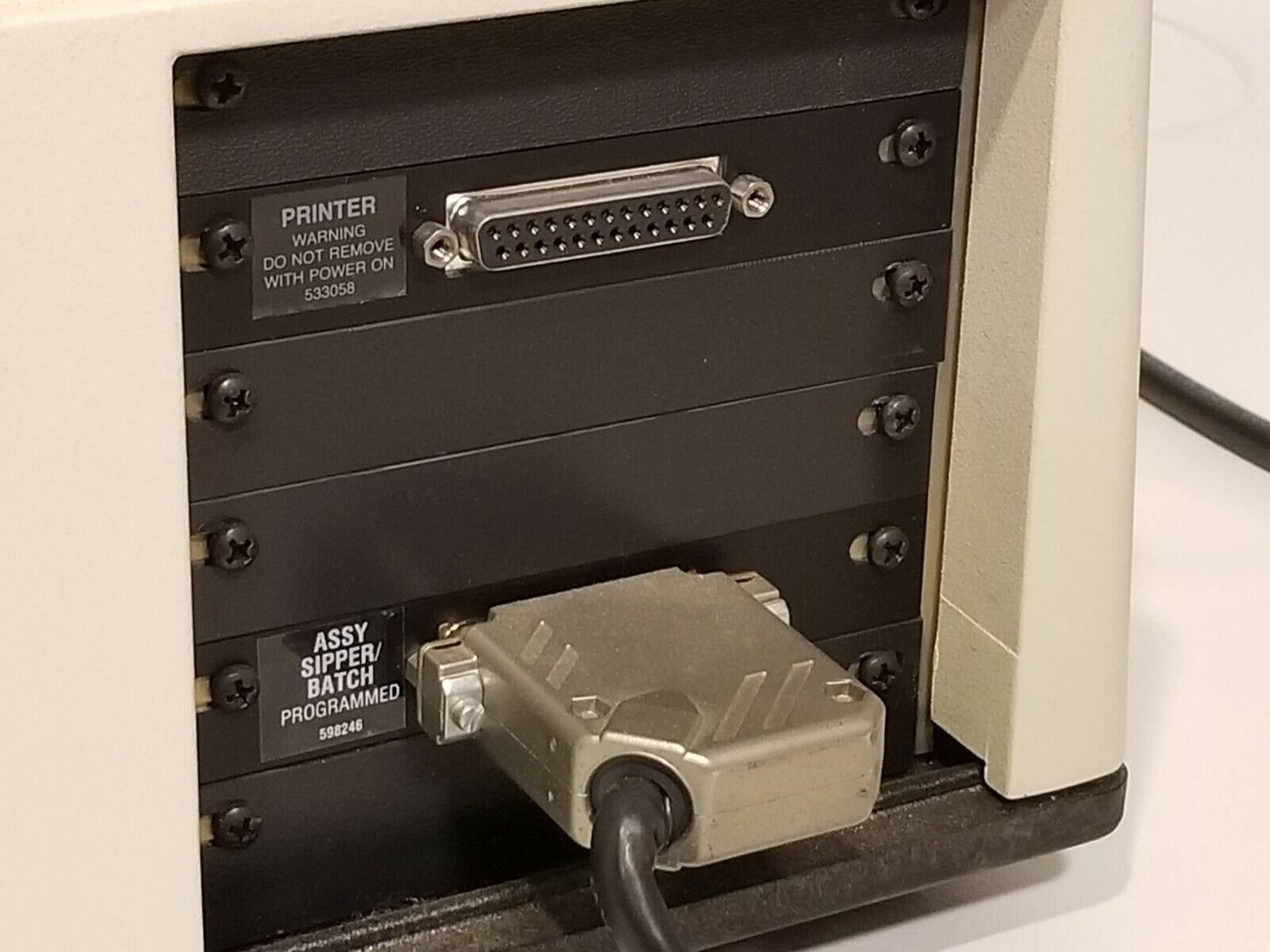 Beckman DU-64 Spectrophotometer with Protein Assay Soft-Pac Module