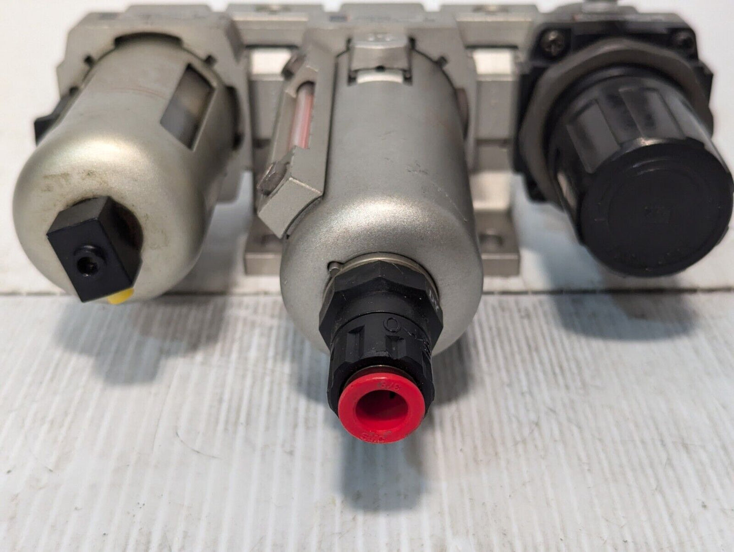 SMC Pneumatic- Regulator Assembly with NAR3000-N03 Regulator - Free Shipping