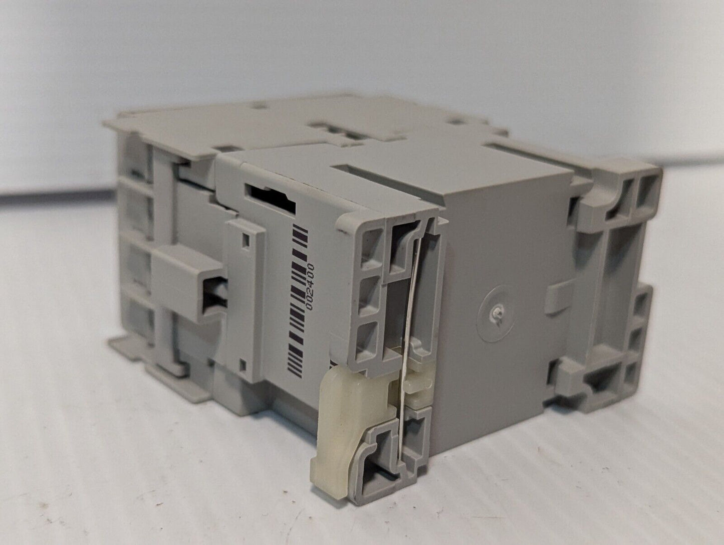 Allen Bradley 100-C09EJ10 IEC Contactor, 24 VDC Coil, 100-C09E*10, New with Box