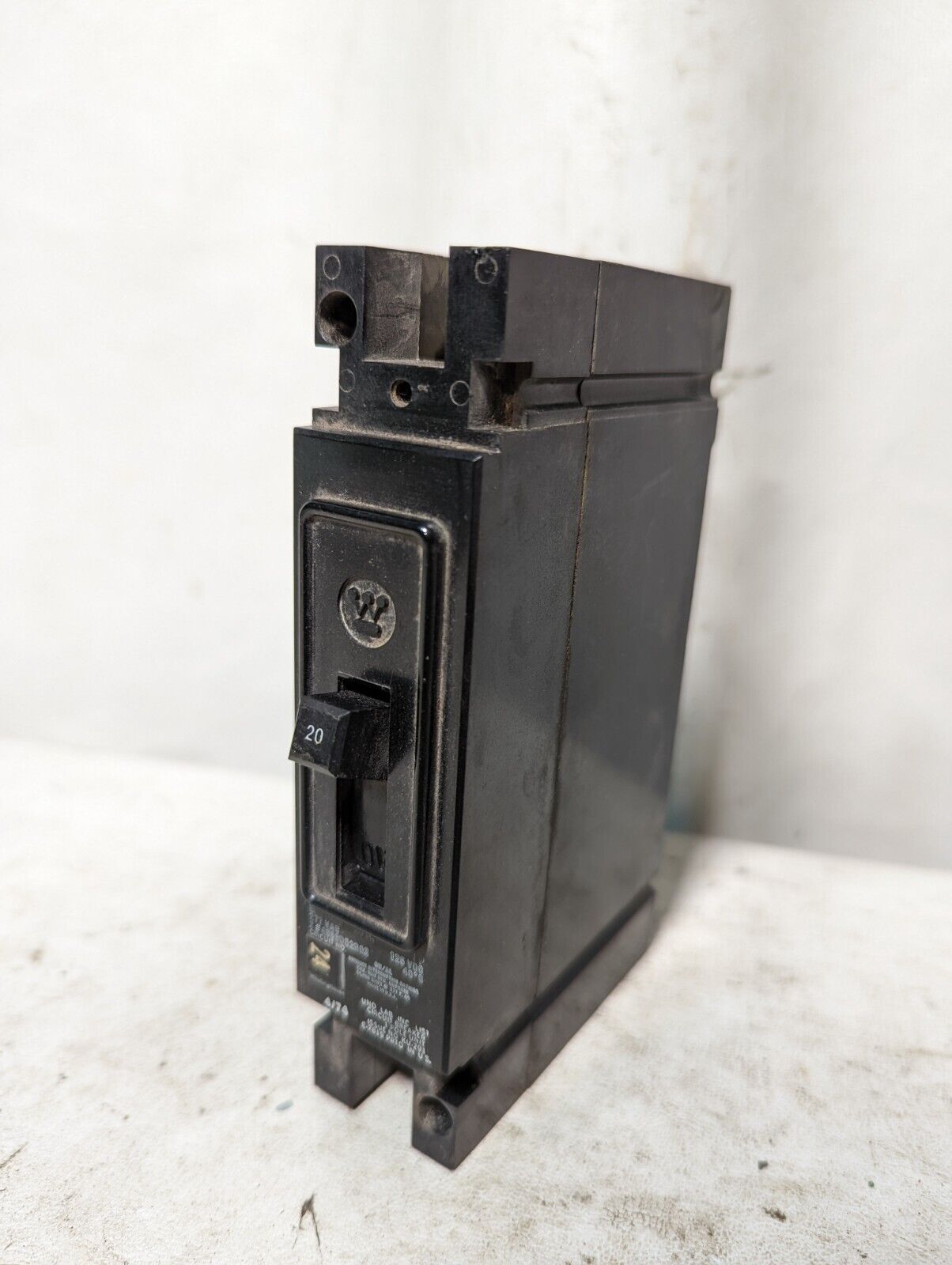 Lot of 5 Westinghouse EHB1020 circuit breakers, 20A, 277VAC, 125VDC, 1 pole