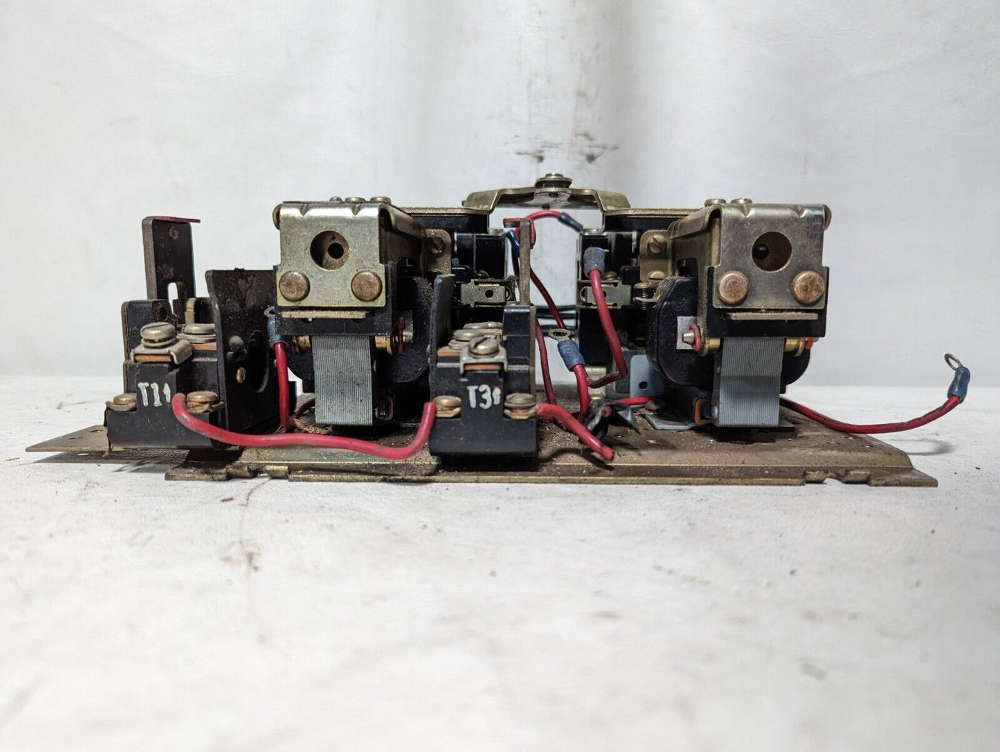 Square D 8736 starter, size 0, 20A open, 5HP for 3 phase, with 550/600VAC coil