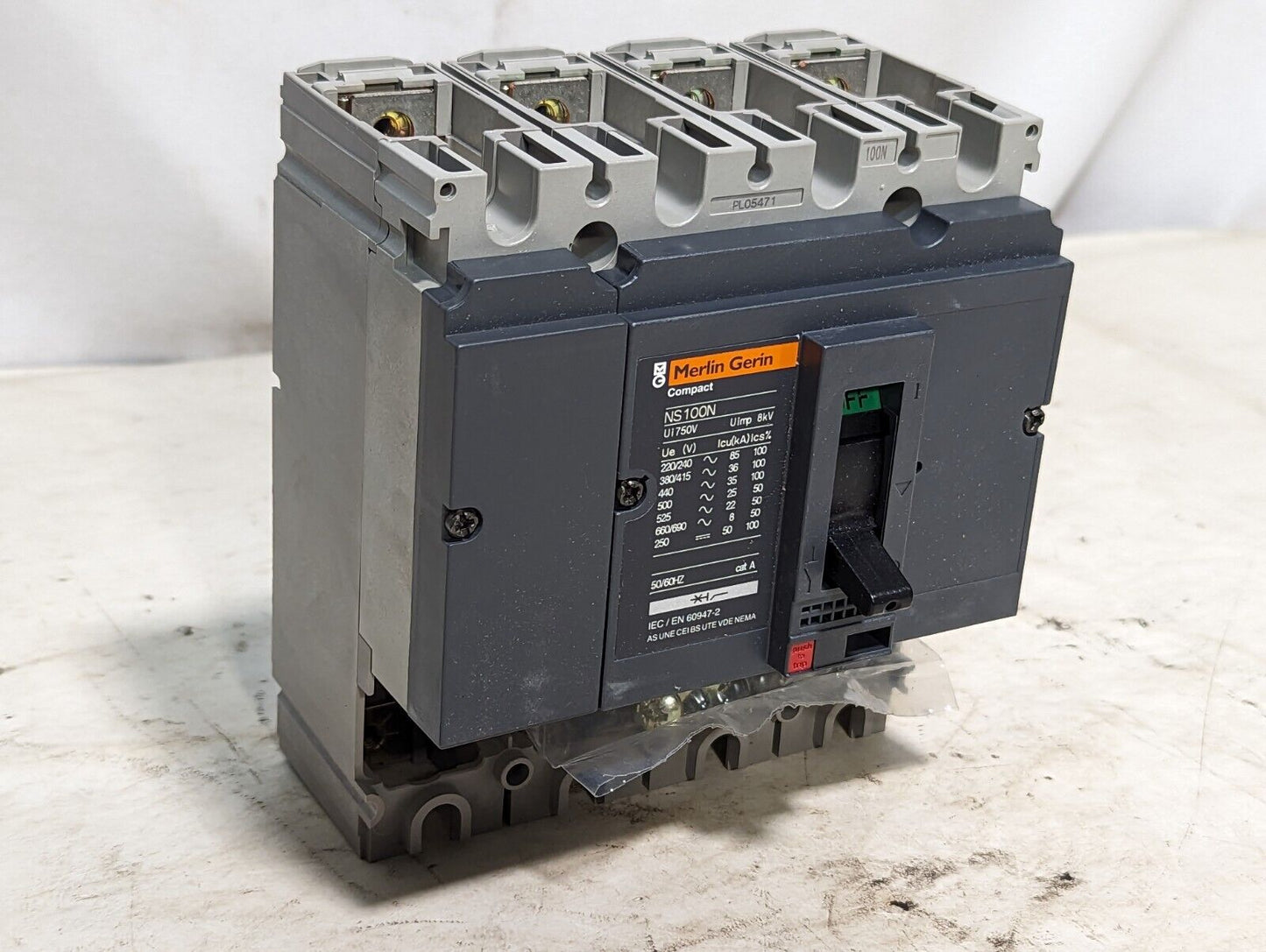 Merlin Gerin 29008 compact circuit breaker, NS100N, 100A, 4P