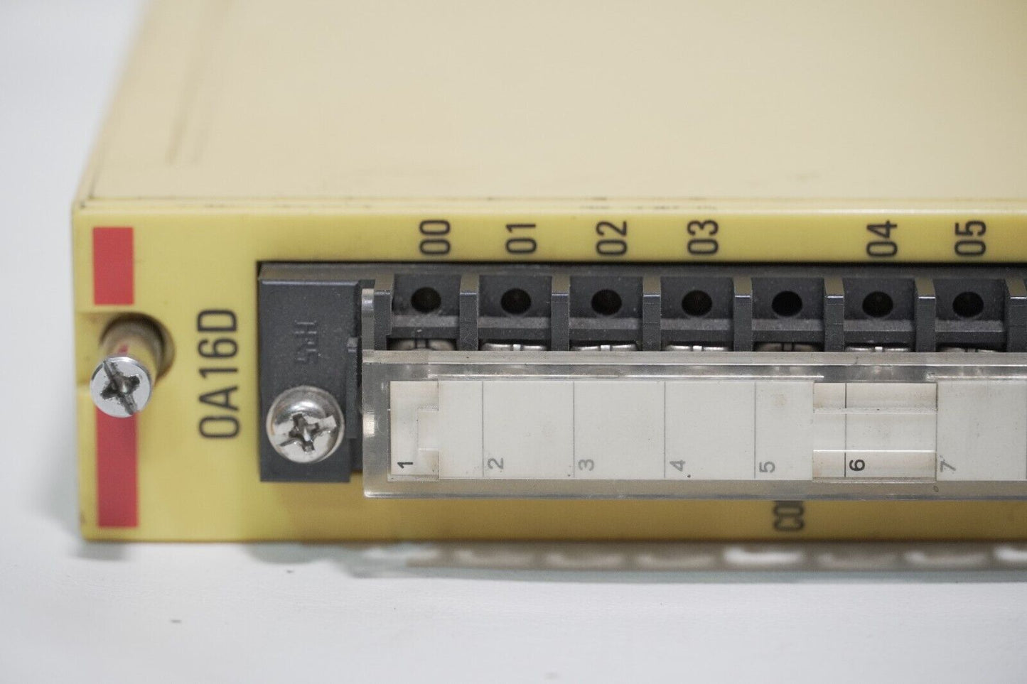 Fanuc A03B-0801-C117 output module, OA16D