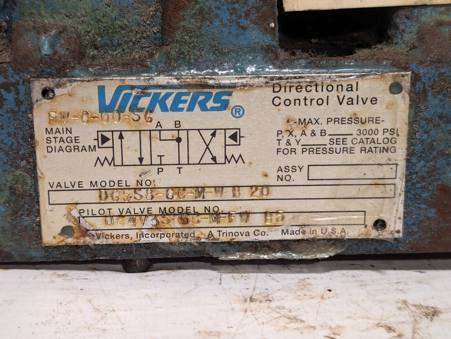 Vickers DG5S8-6C-M-B-20 Directional Control Valve