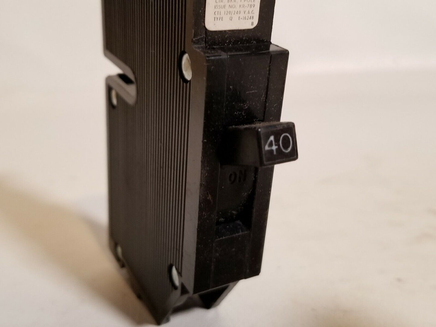 Zinsco Q40 Q140 Circuit Breaker 1 Pole 40 Amp 120/240 VAC