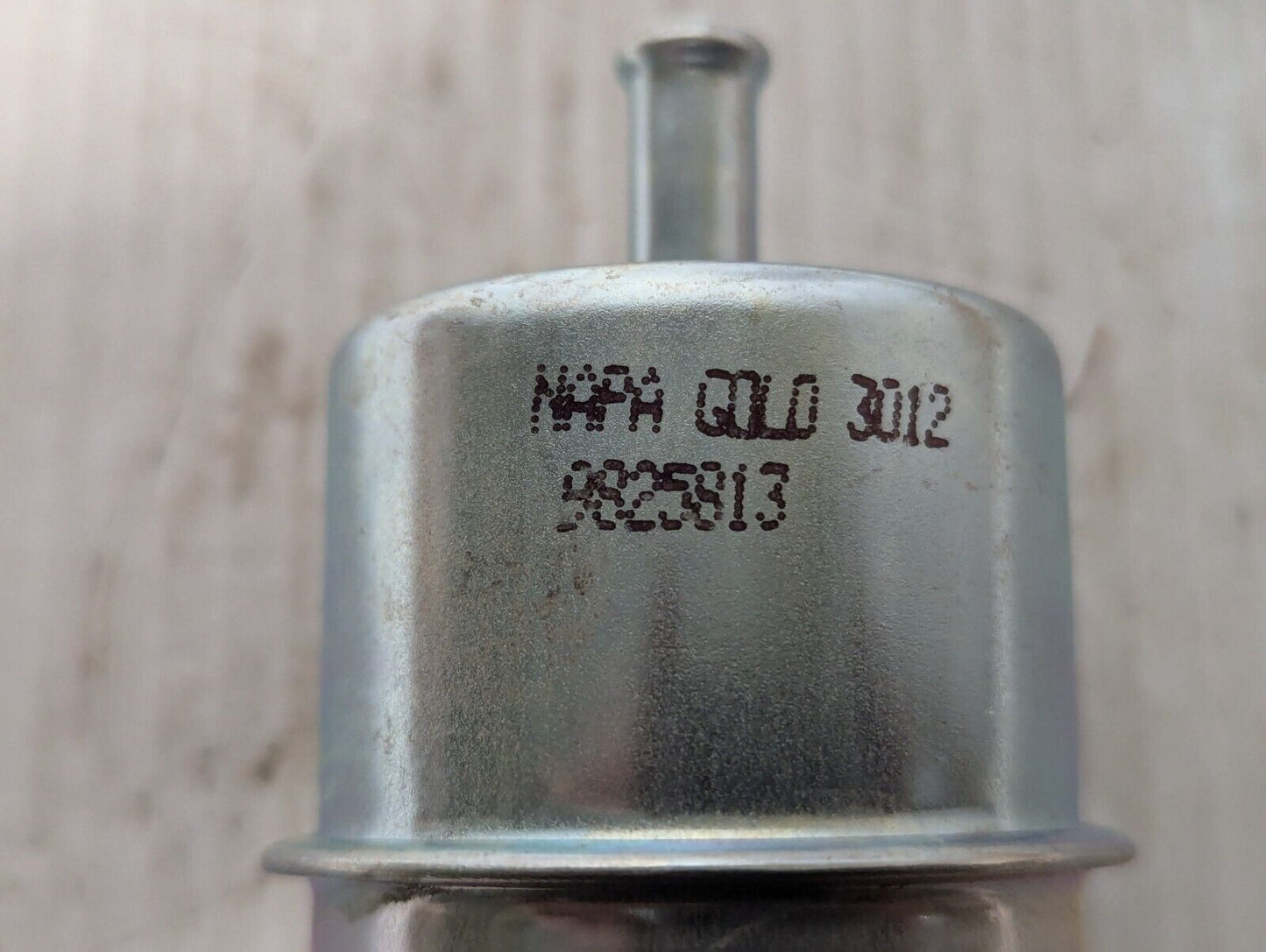 Lot of 5 Napa 3012 Gold Fuel Filters With Box - Free Shipping