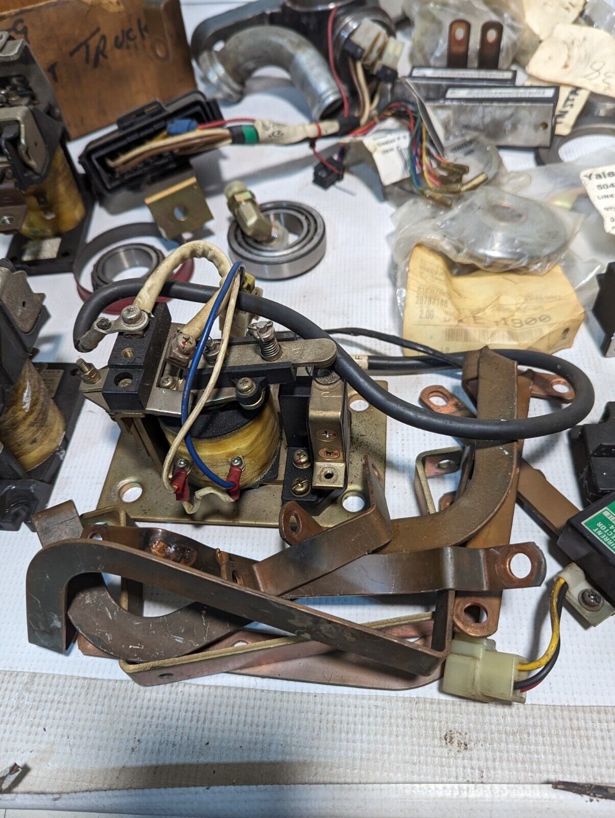 Large lot of Nissan forklift parts as pictured