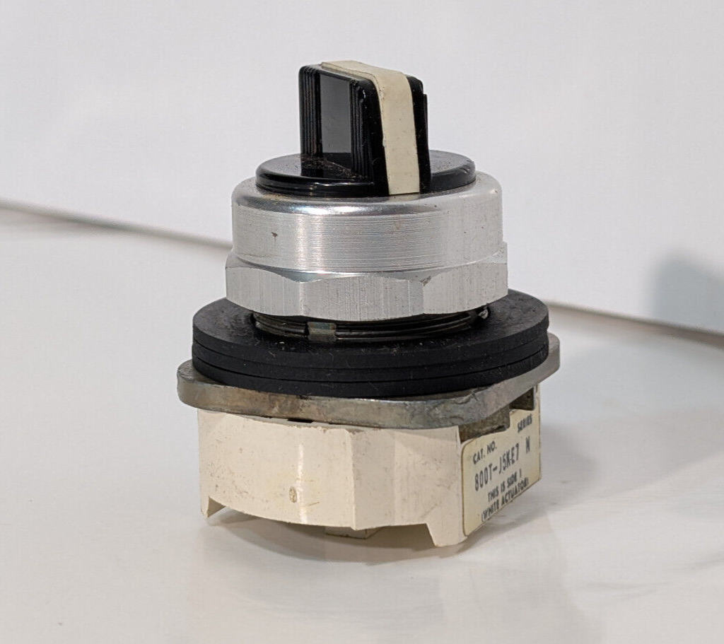 Allen Bradley 800T-J5KE7, Series N, Rotary Selector Switch, White Actuator