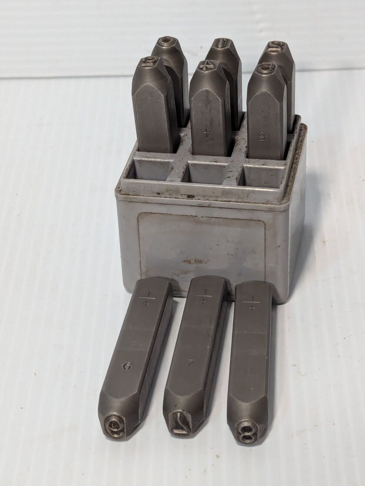 Unbranded steel stamp number set, 1/4 inch, w/plastic case, 0-8 - Free Shipping