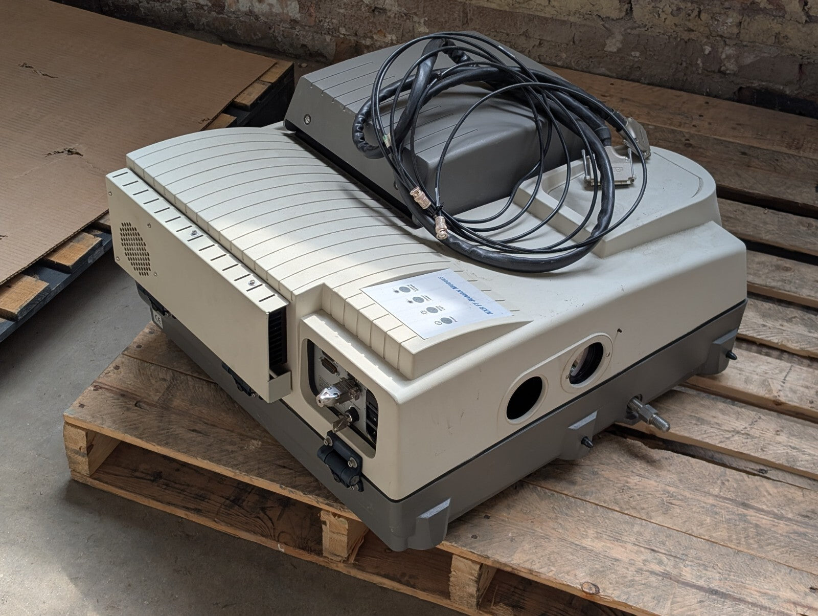 Thermo Sceintific Nicolet NXR-FT Raman Spectrometer Module with Cables