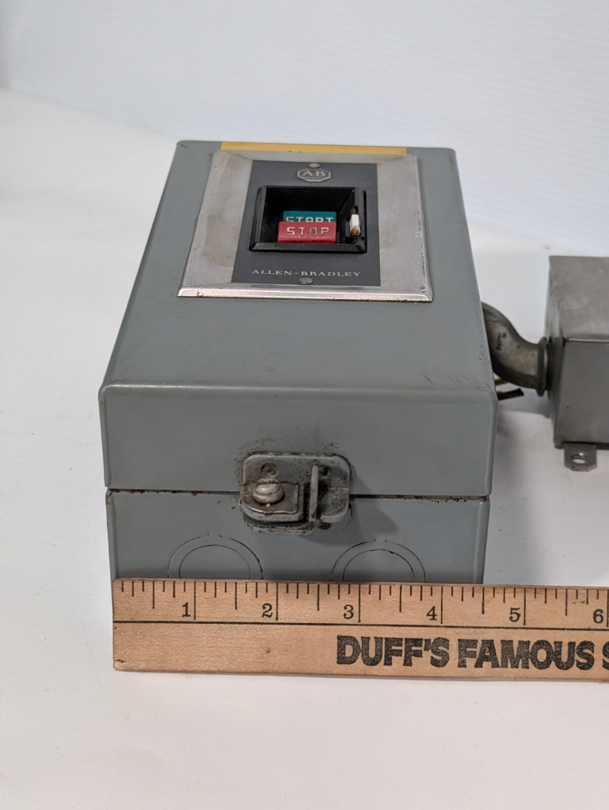Allen Bradley 609-AAW Manual Starter in Encl. w\ 20A Hubbell Twist-Lock Recptcle