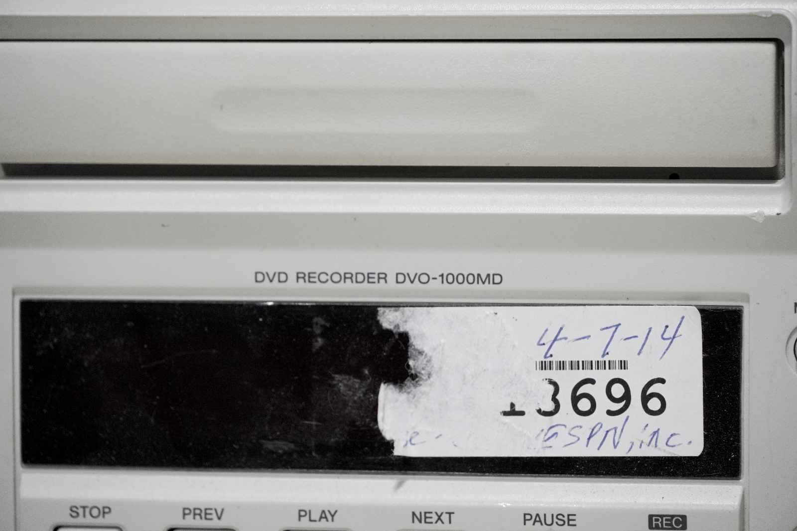 Sony DVO-1000MD DVD recorder Model No 15, 100-240VAC, 50/60Hz, 0.4-0.2A