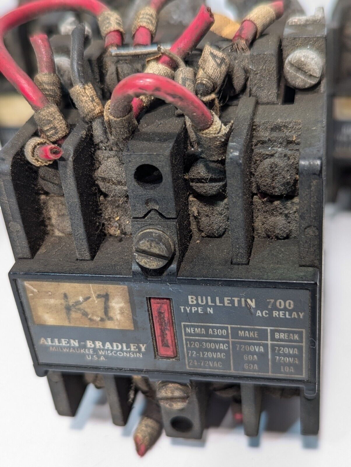 Lot of 7 Allen-Bradley 700-N400A1 Control Relays as pictured - Free Shipping
