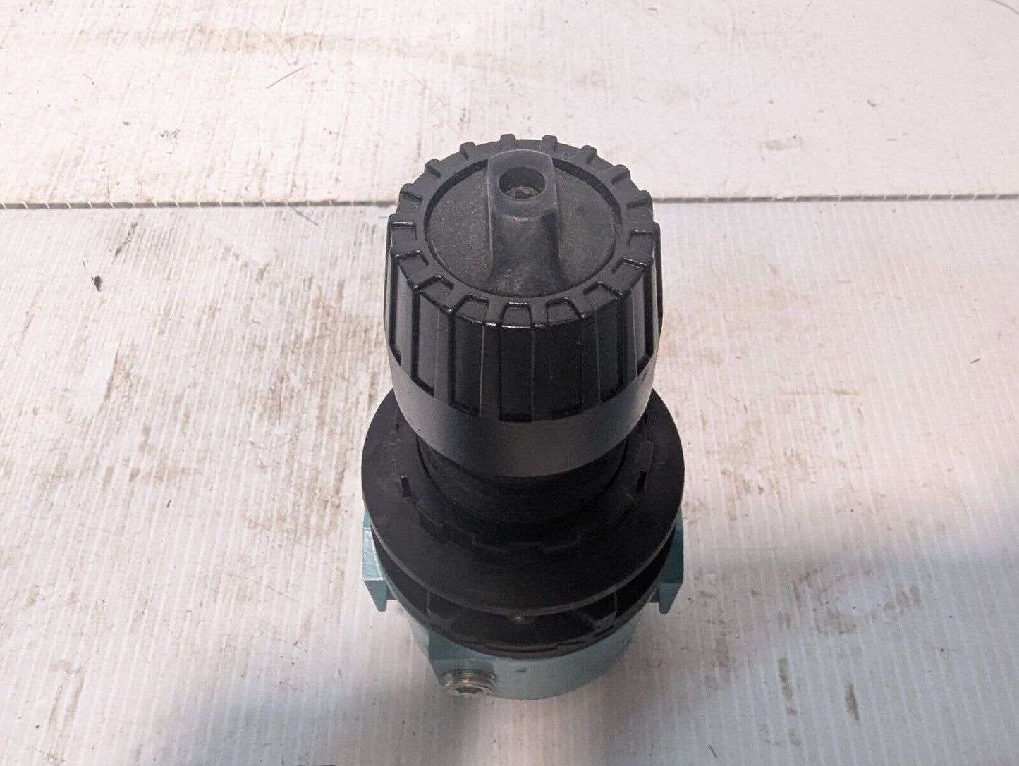 Wilkerson R62-03-000 Regulator Series A - Free Shipping+Returns