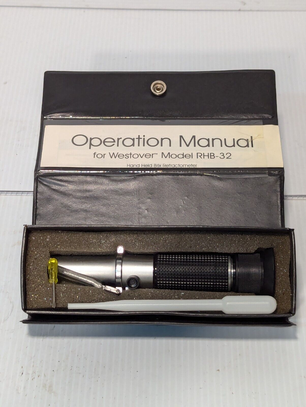 Westover RHB-32 handheld Brix refractometer with case as pictured -Free Shipping
