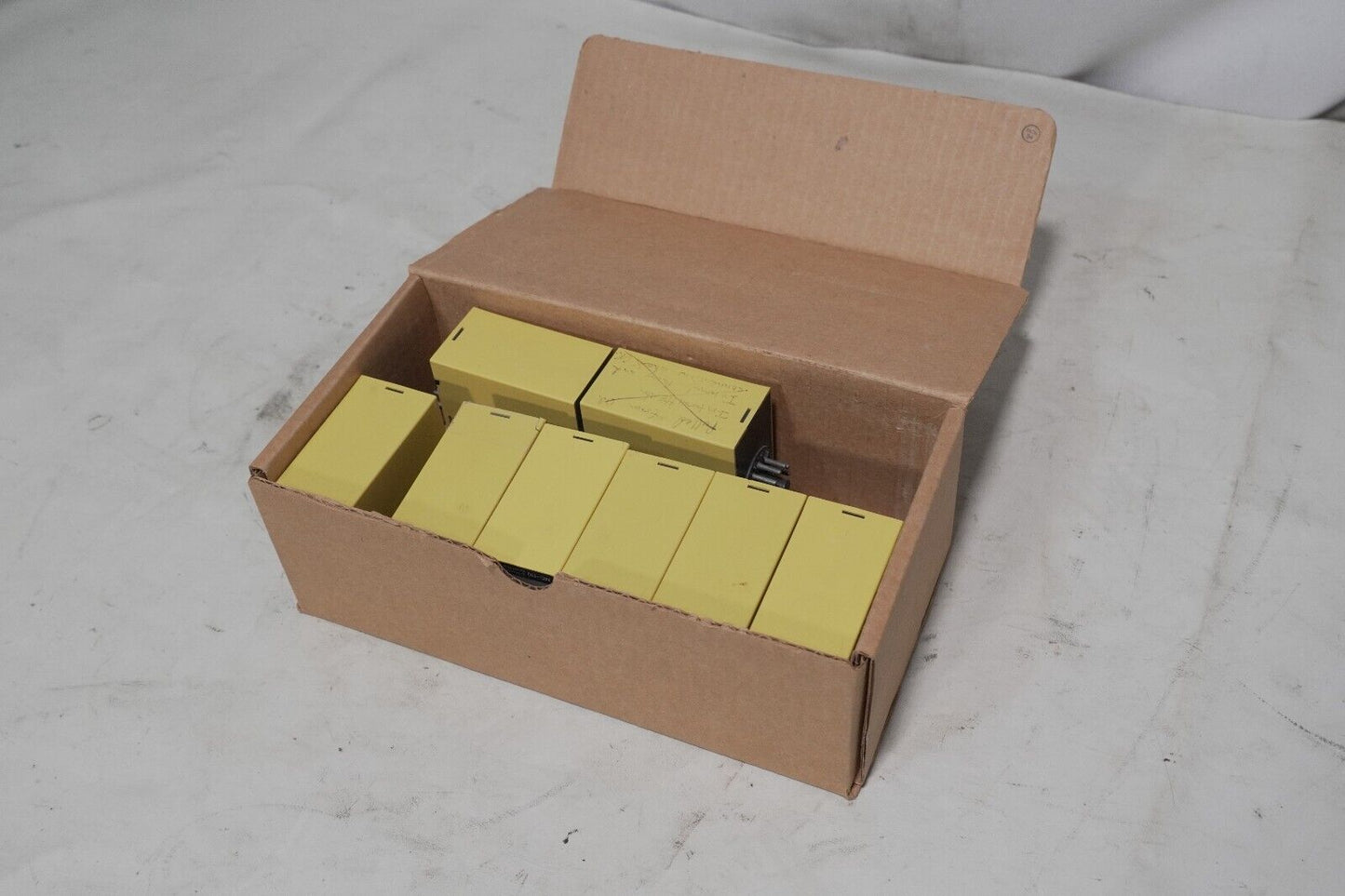 UNIC MC-110 3-Phase Control Relay