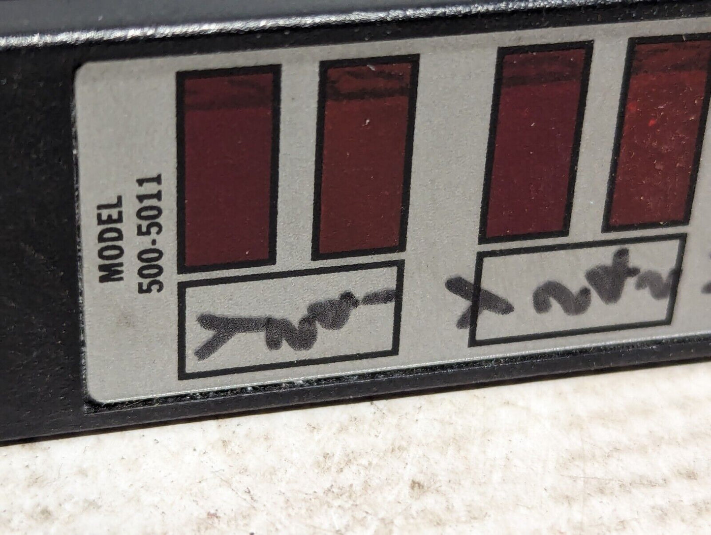 Texas Instruments model 500-5011 Output Module, 110 VAC