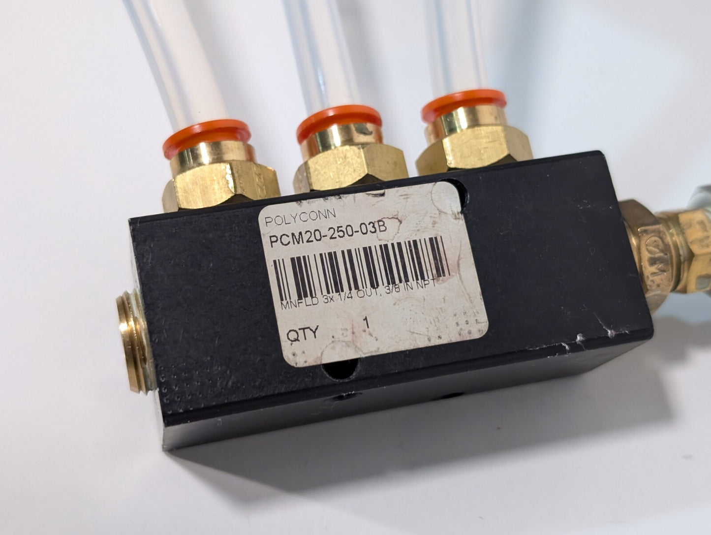 Water Purifier Assembly: 3 Dynalene IC-093-06 w/ Polyconn PCM20-250-03B Manifold