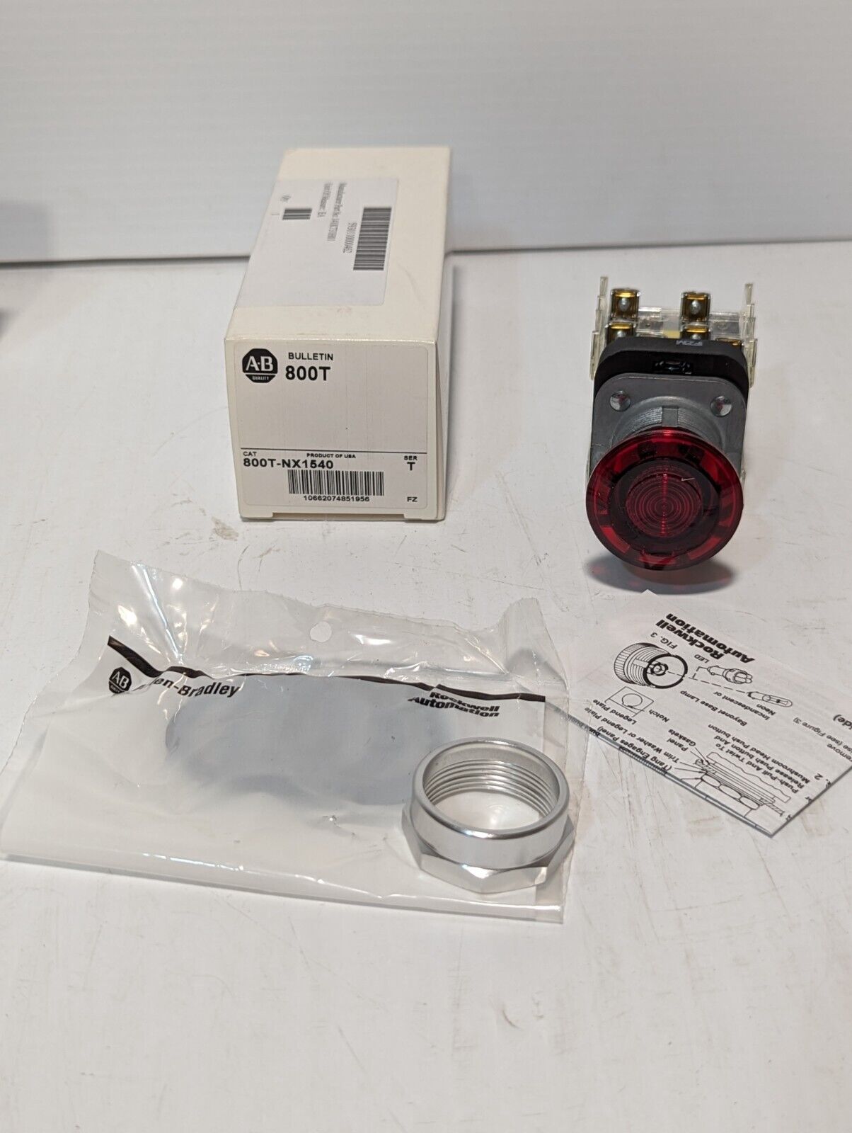 Allen Bradley 800T-NX1540 Emergency Stop Push-button SER.T - Free Shipping