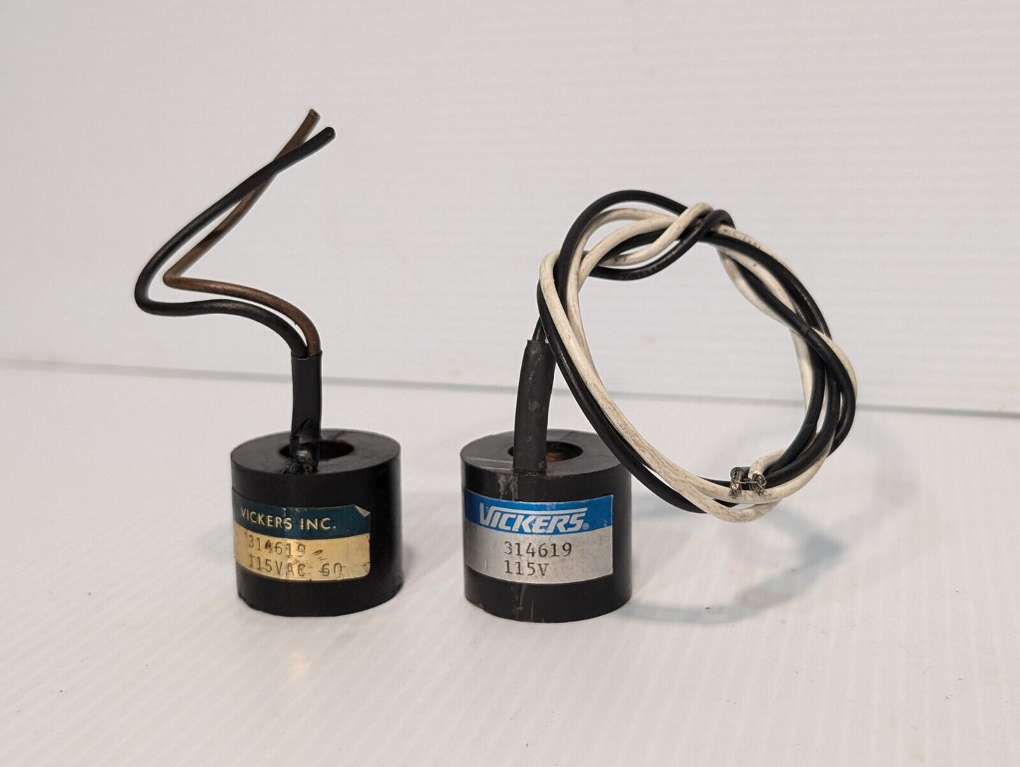 Vickers (Eaton Co) 314619 Solenoid Coil, 115V & Returns