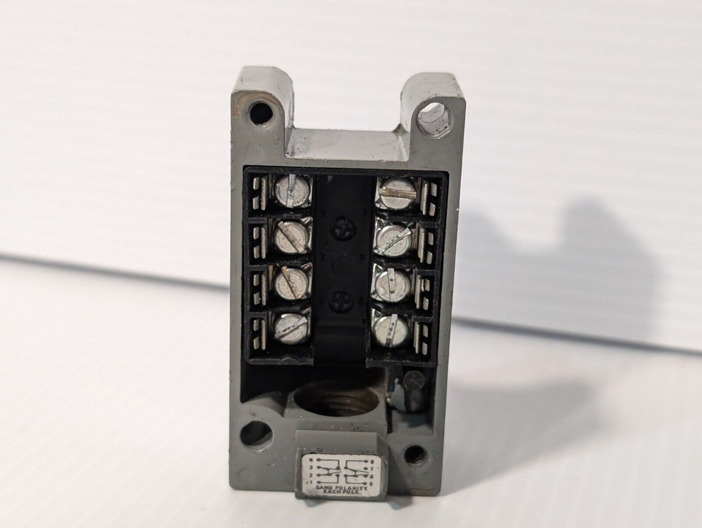 Square D, CL 9007, Type CT-64, Limit Switch Base/Receptacle