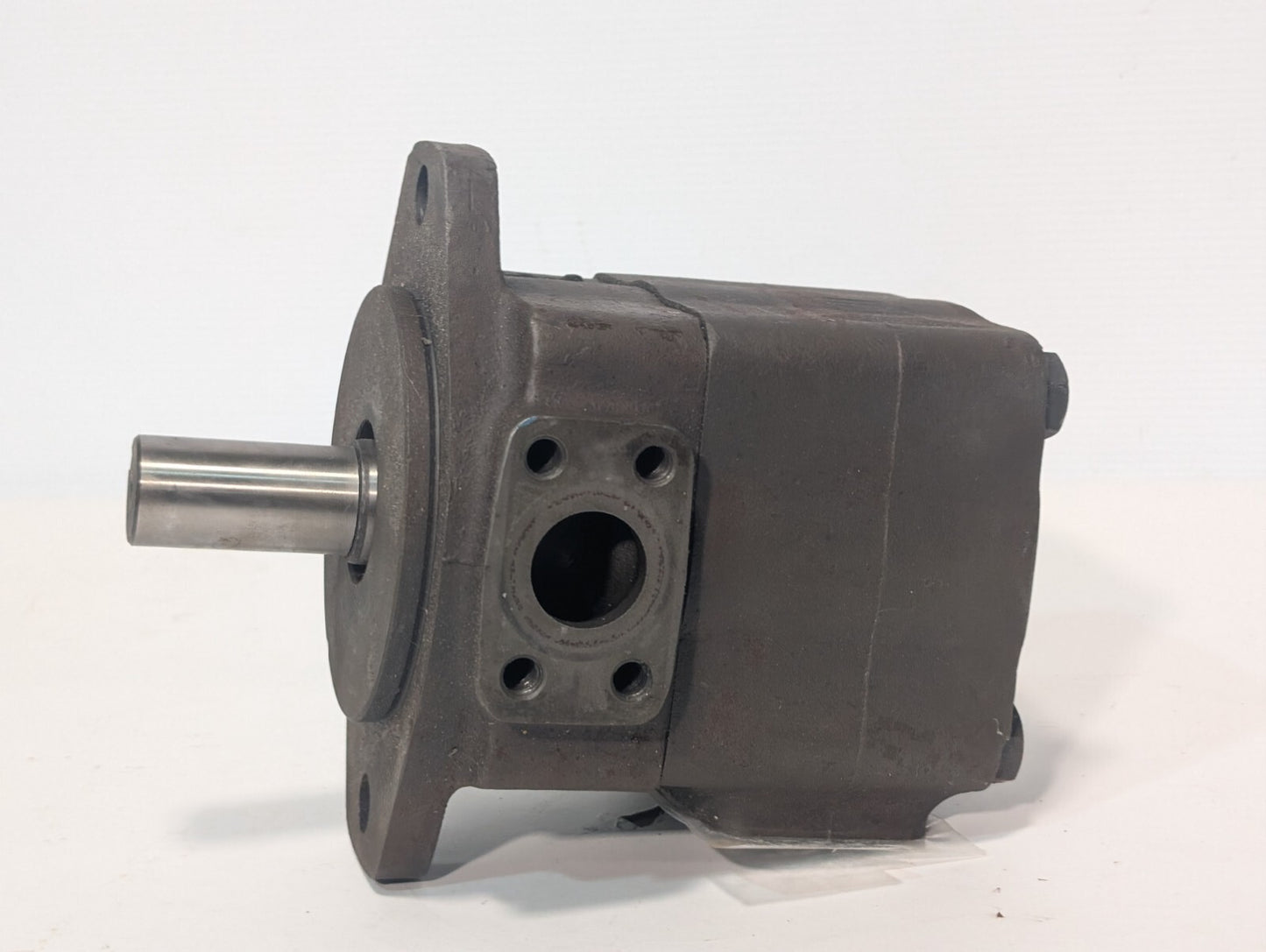 Vickers 35V30A-1D22L Interchange Hydraulic Vane Pump, Flow: 121.2, 02-137126-8
